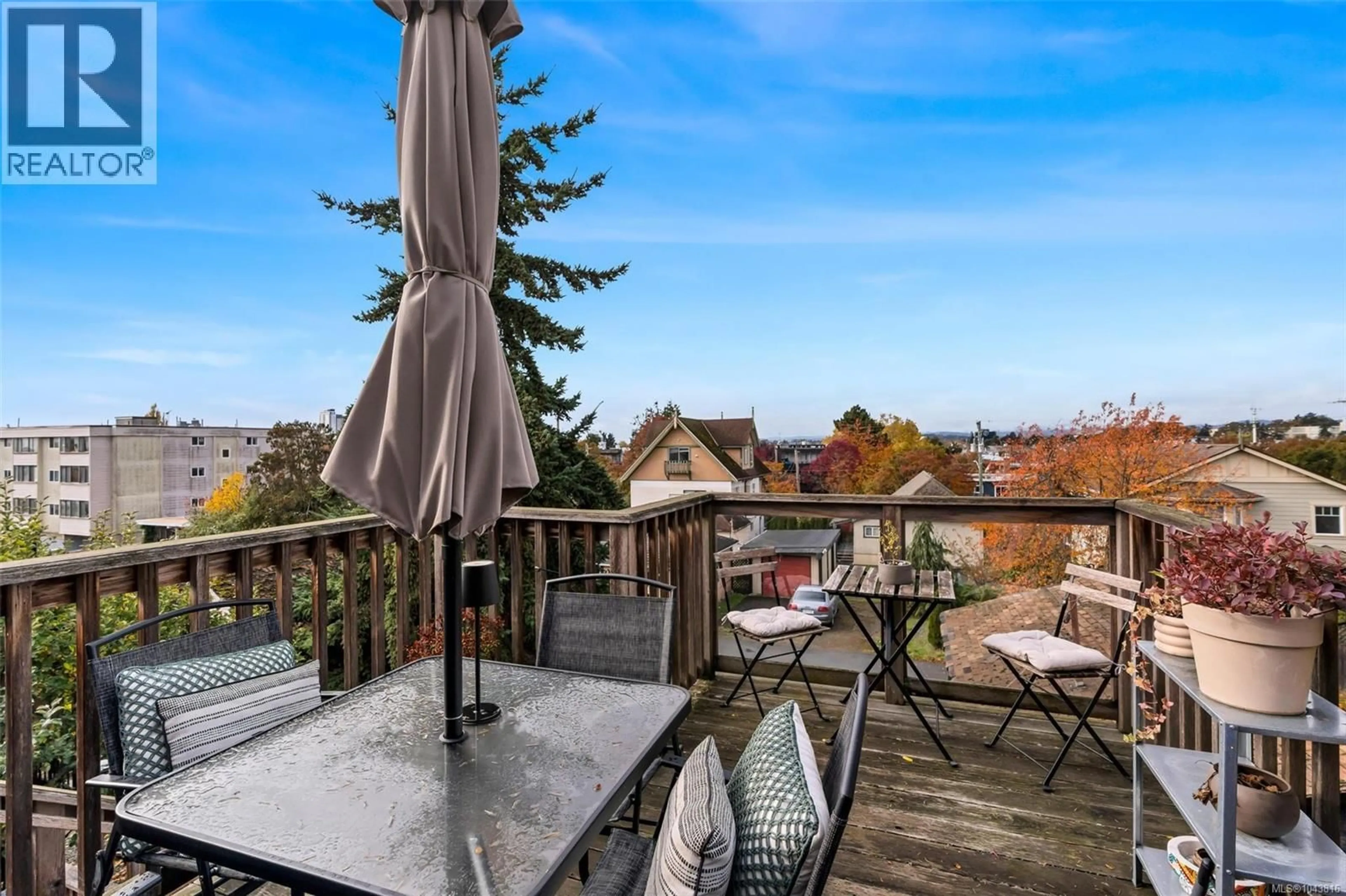 Patio, unknown for 2652 BLACKWOOD STREET, Victoria British Columbia V8T3W3