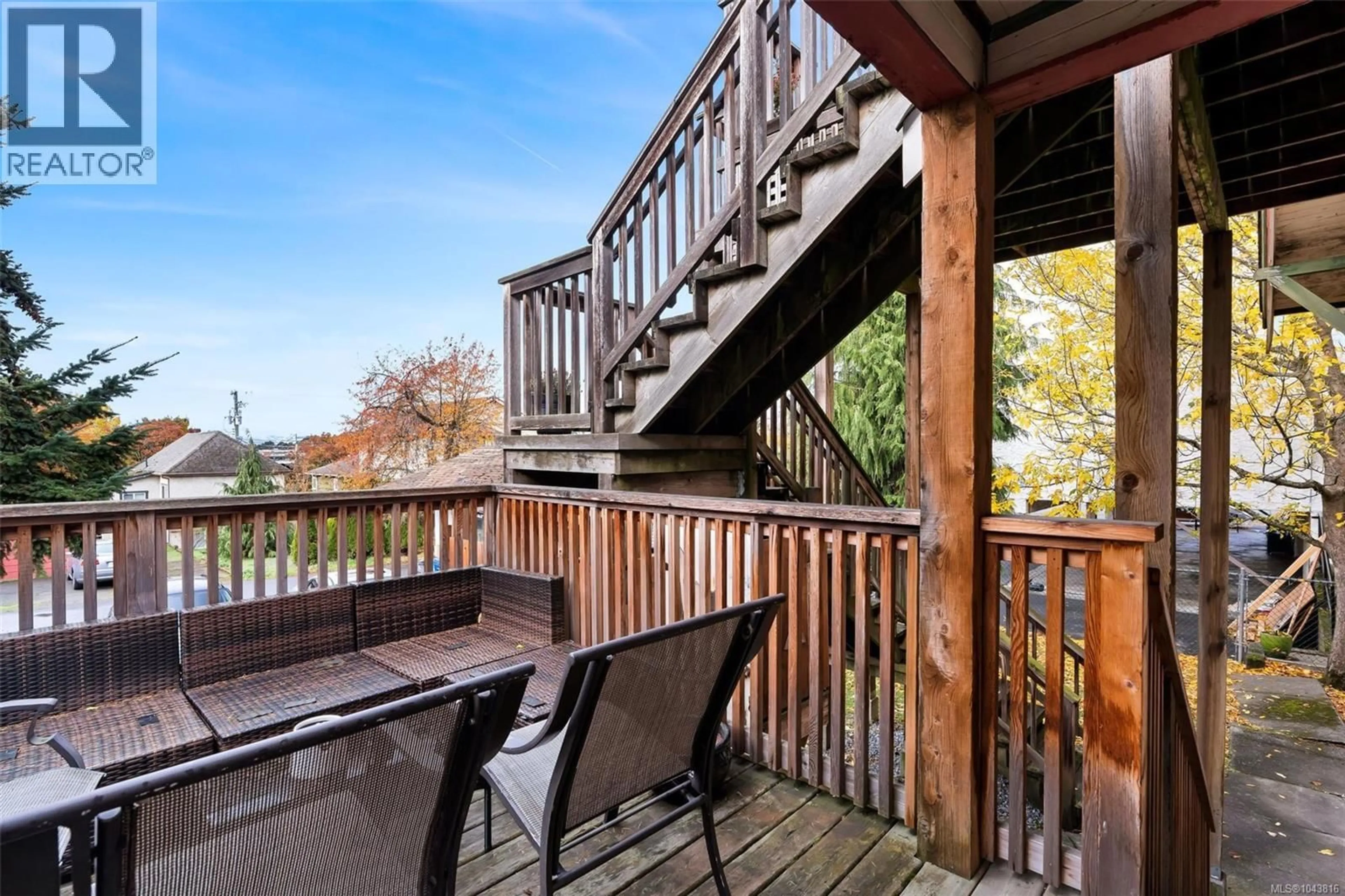 Patio, water/lake/river/ocean view for 2652 BLACKWOOD STREET, Victoria British Columbia V8T3W3