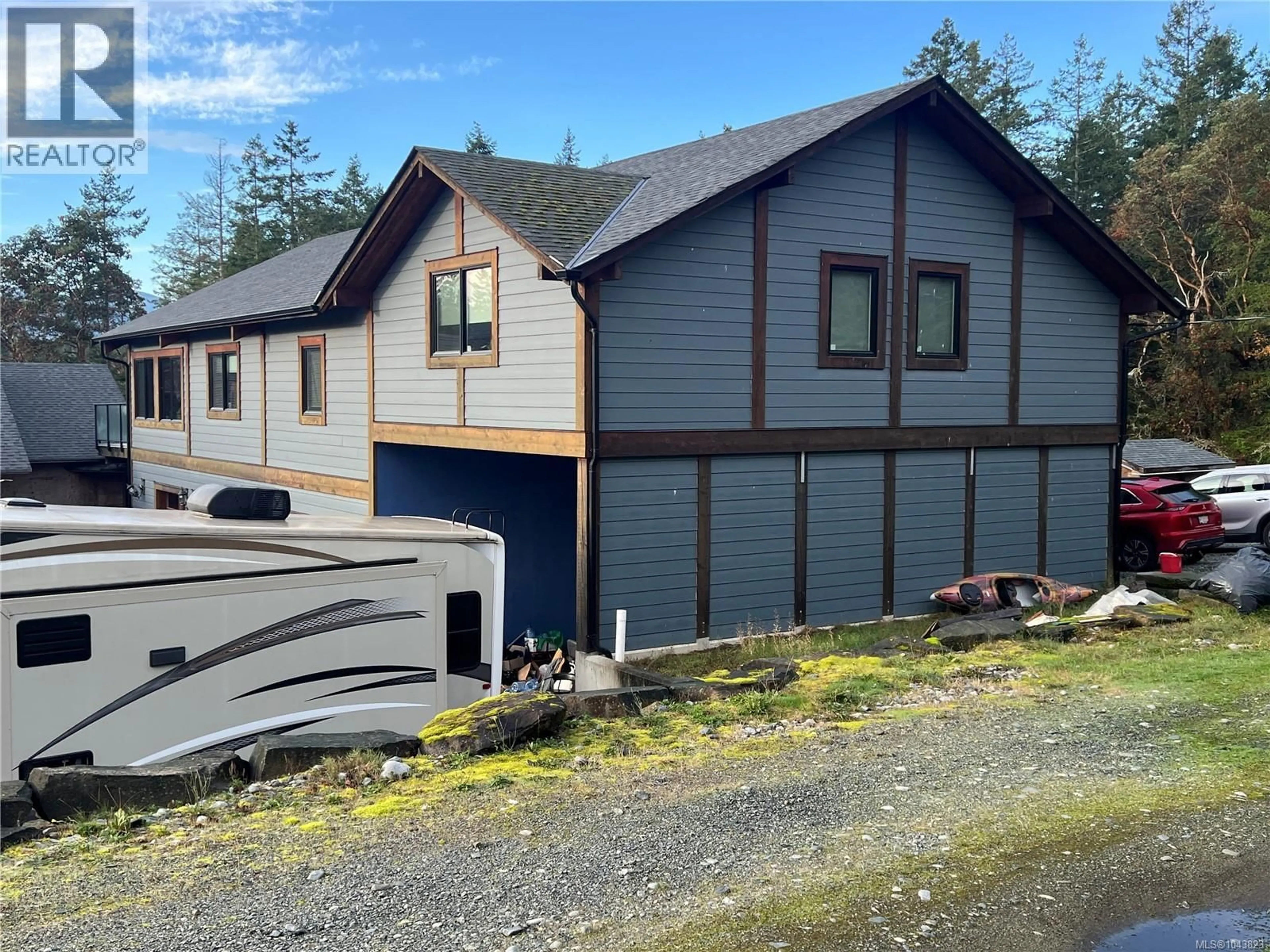 A pic from outside/outdoor area/front of a property/back of a property/a pic from drone, unknown for 3824 YELLOW POINT ROAD, Nanaimo British Columbia V9G1E9