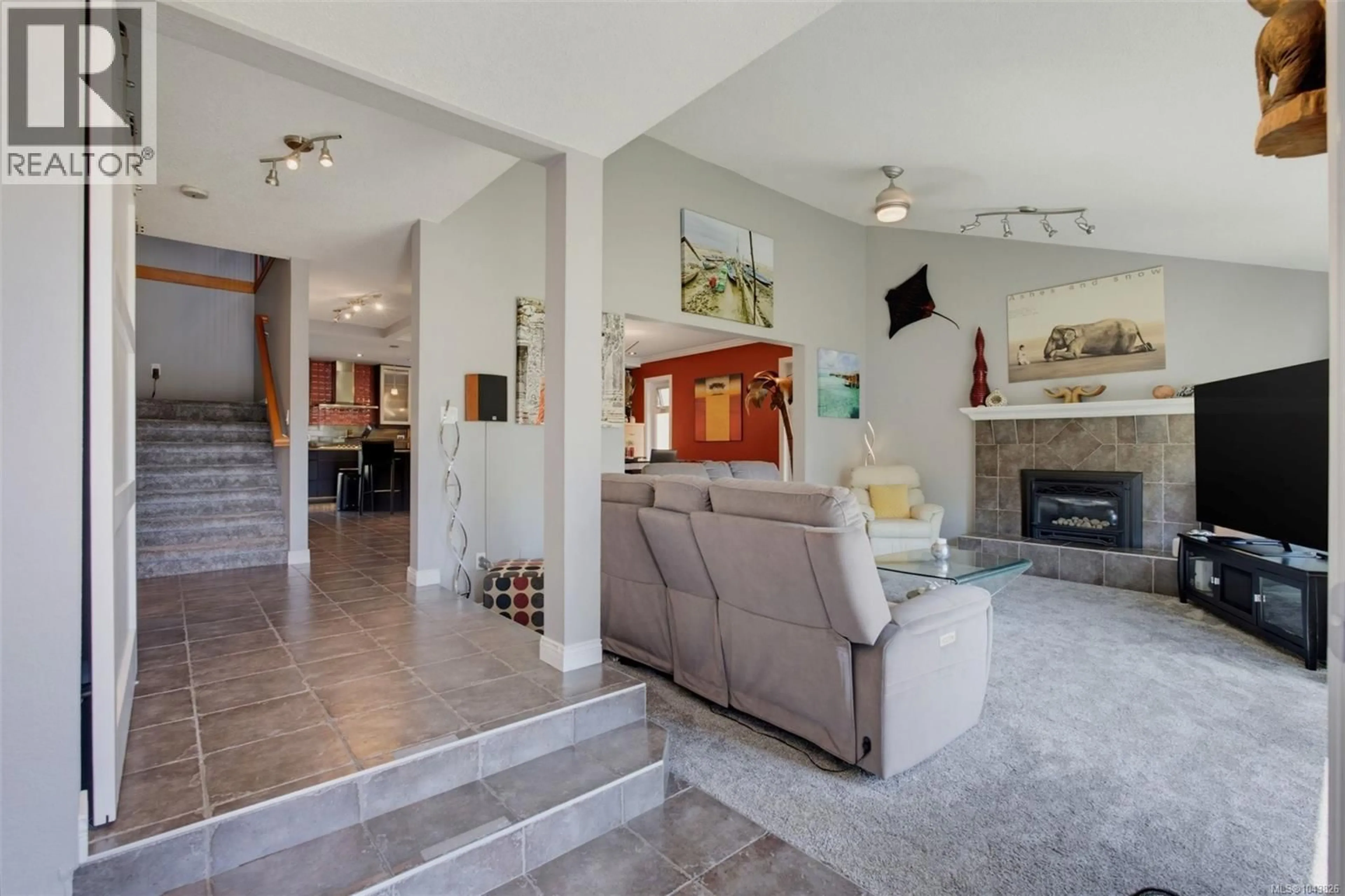 Unknown for 181 WHITE PINE ROAD, View Royal British Columbia V9B5E1