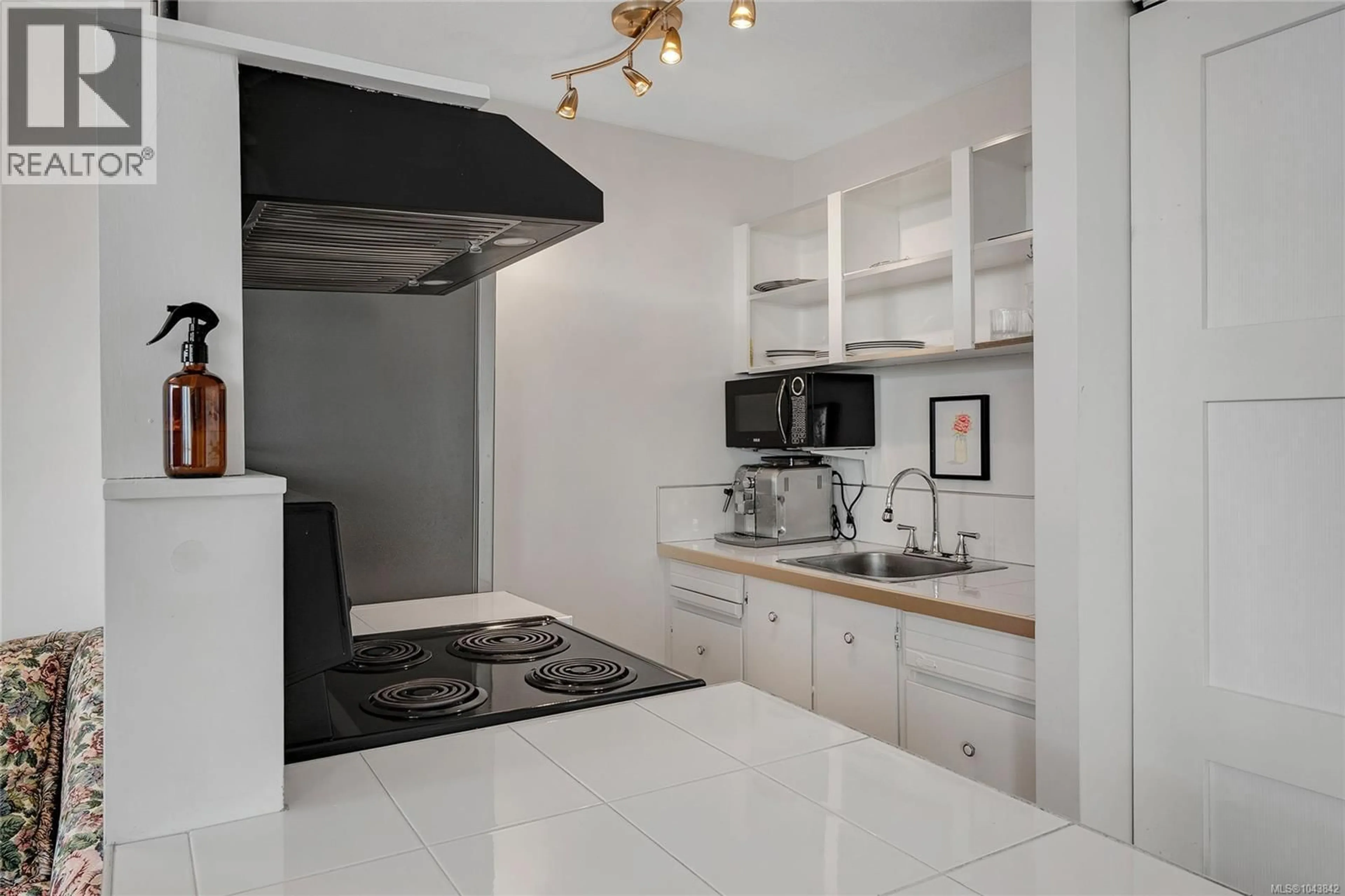 Contemporary kitchen, ceramic/tile floor for 1407 - 647 MICHIGAN STREET, Victoria British Columbia V8V1S9