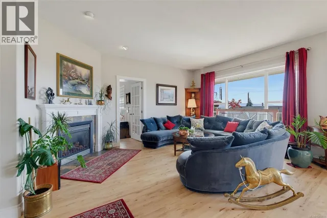8067 YORK AVENUE, Crofton 5