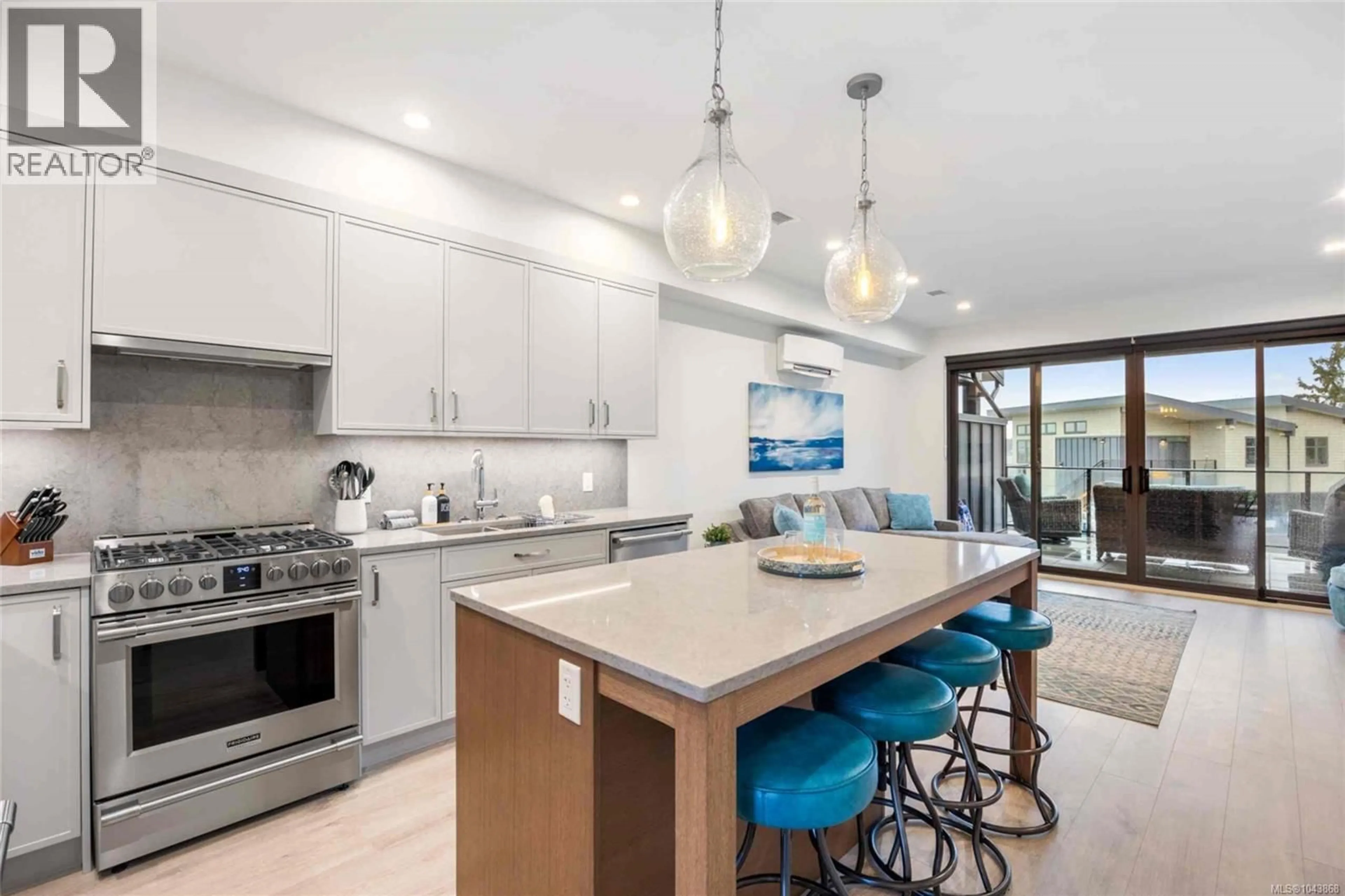 Contemporary kitchen, ceramic/tile floor for 10 - 9022 CLARKSON AVENUE, Black Creek British Columbia V9J1B3