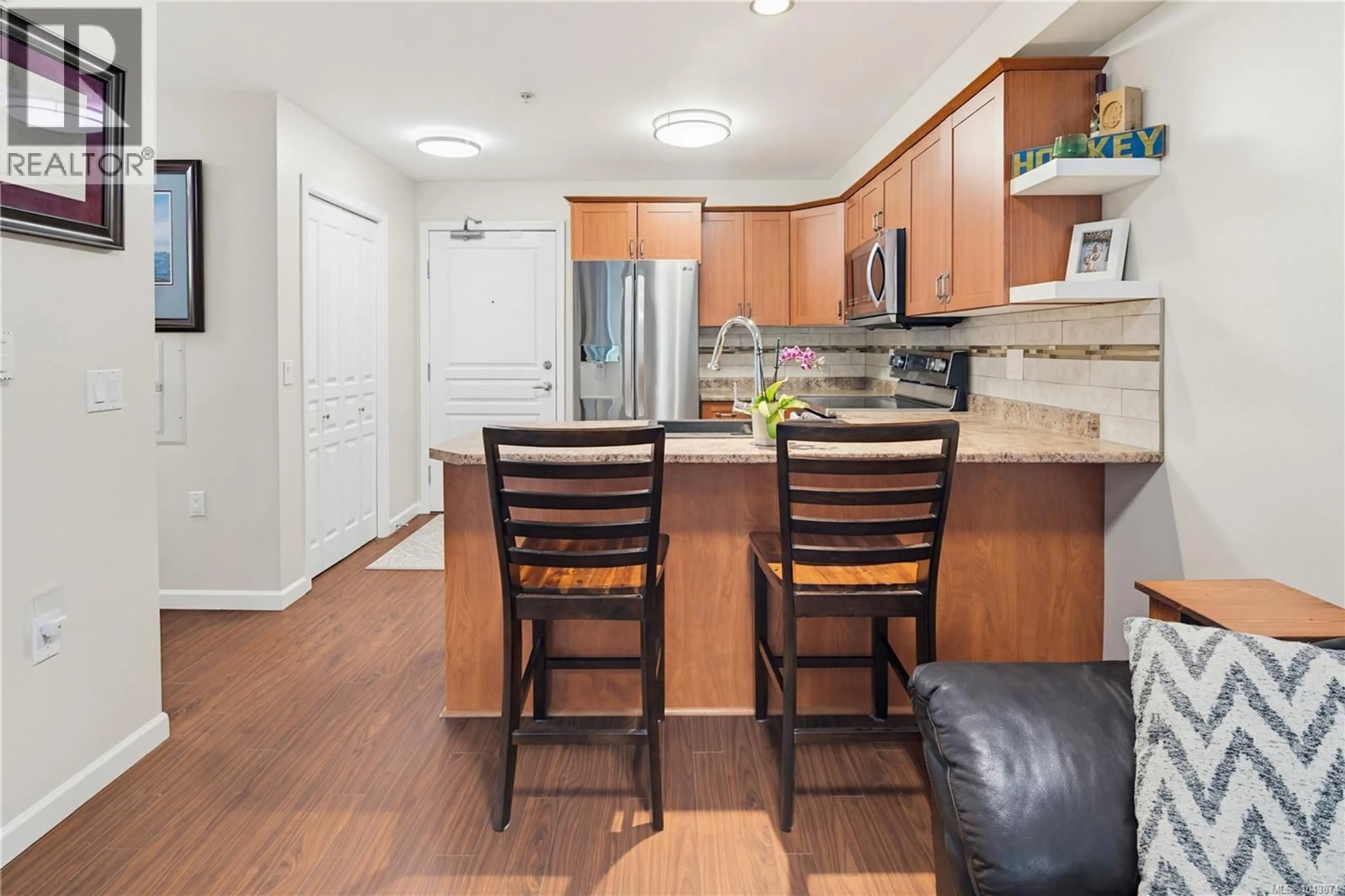 Standard kitchen, unknown for 205 - 663 GOLDSTREAM AVENUE, Langford British Columbia V9B2W9