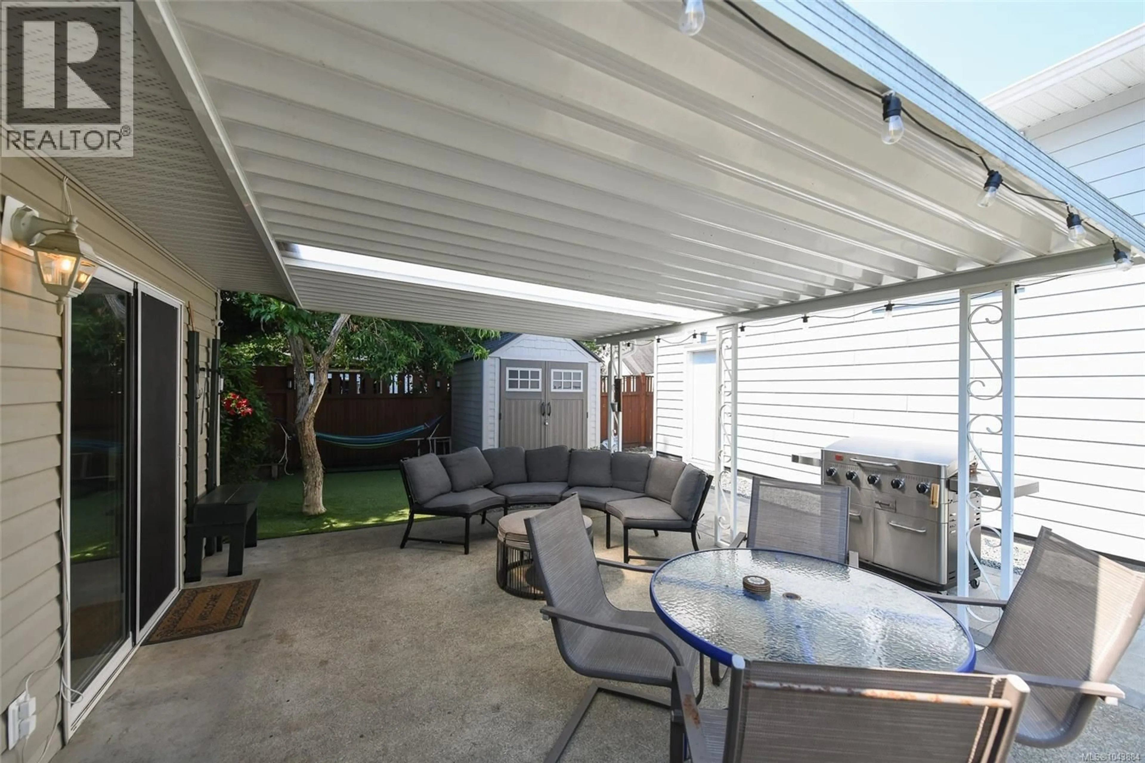 Patio, street for 2161 LEXINGTON PLACE, Courtenay British Columbia V9N2C5