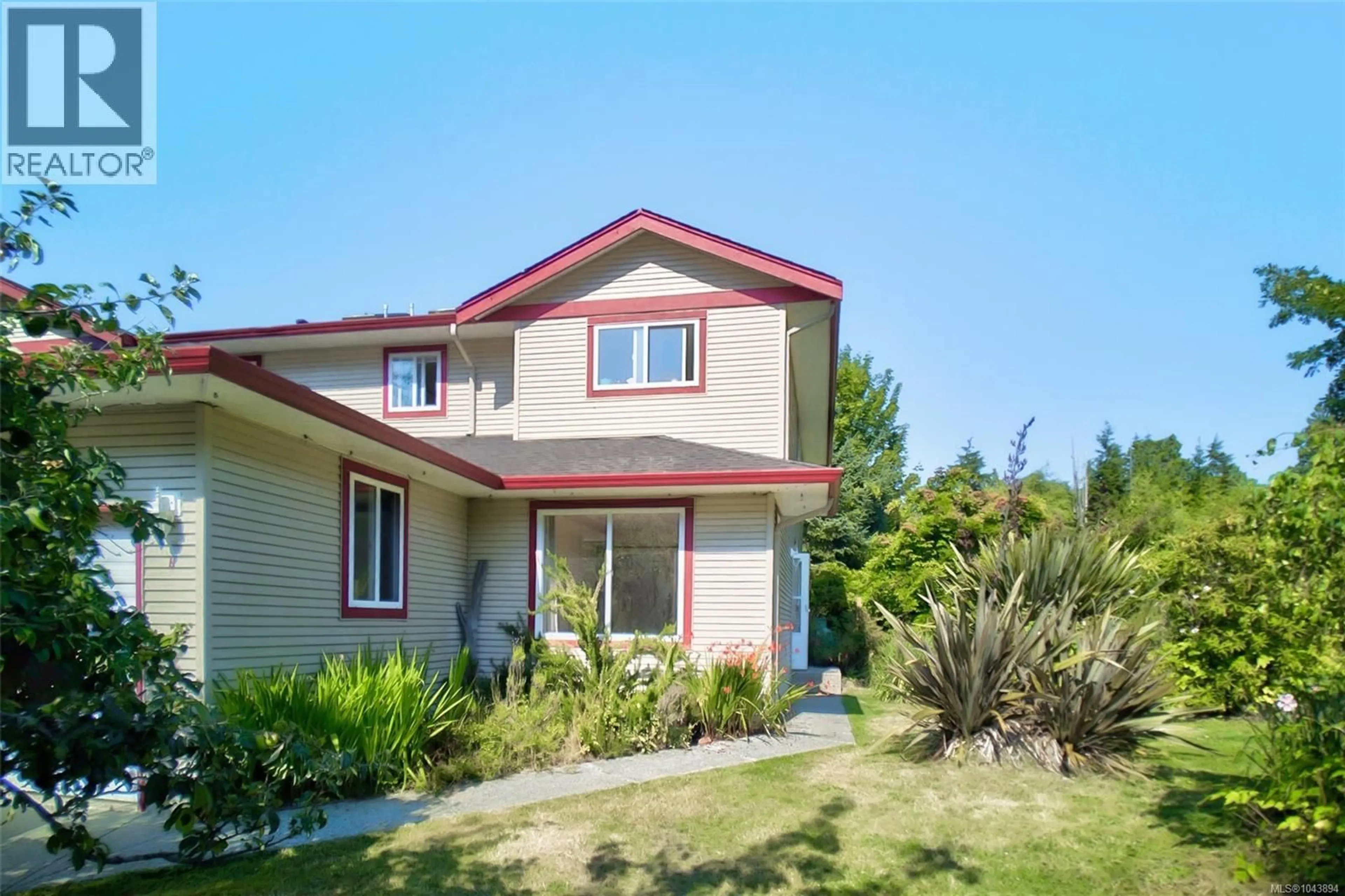 Home with vinyl exterior material, unknown for B - 330 LONE CONE ROAD, Tofino British Columbia V0R2Z0