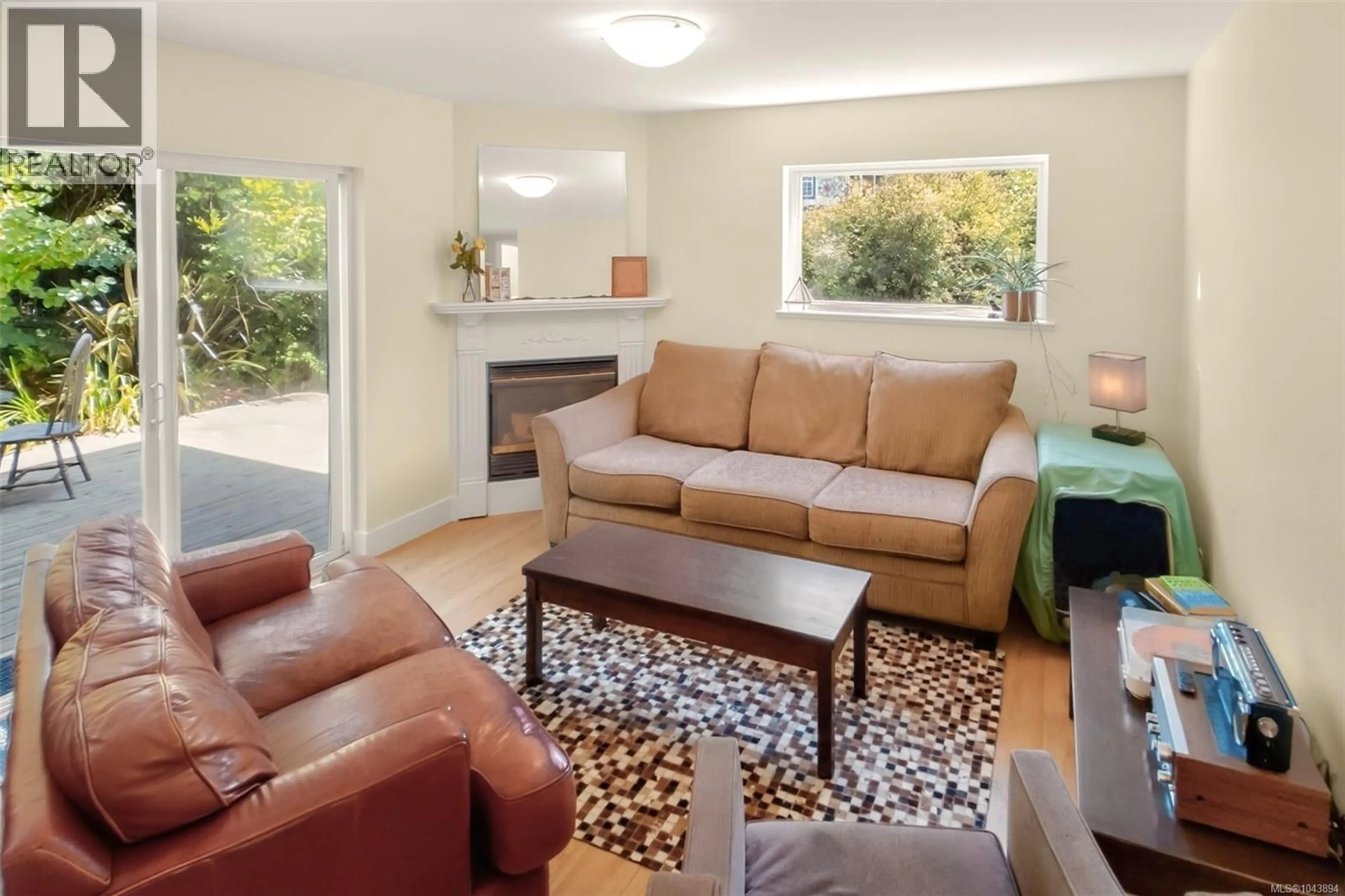 Living room with furniture, wood/laminate floor for B - 330 LONE CONE ROAD, Tofino British Columbia V0R2Z0