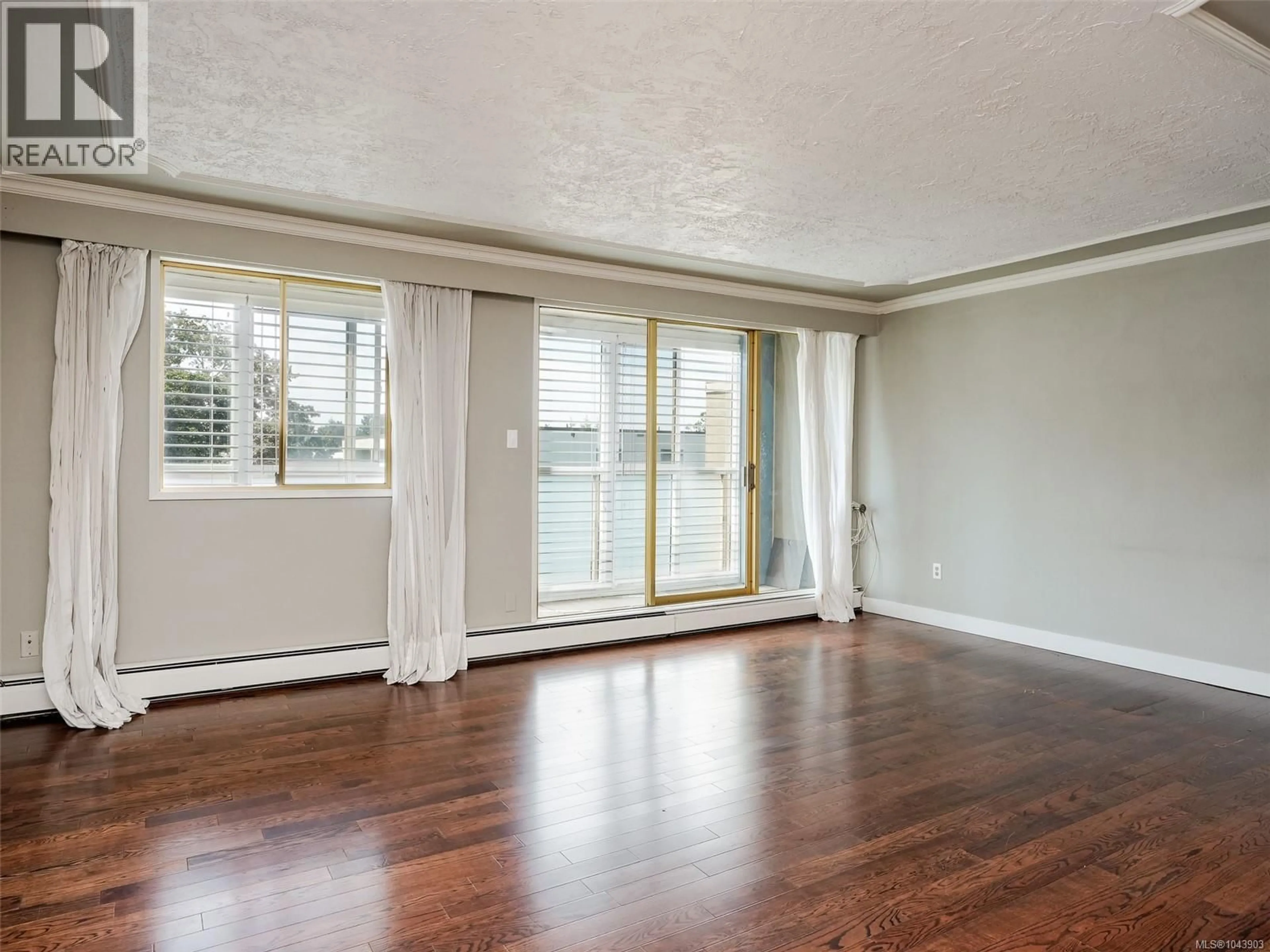 A pic of a room for 416 - 1025 INVERNESS ROAD, Saanich British Columbia V8X2S2
