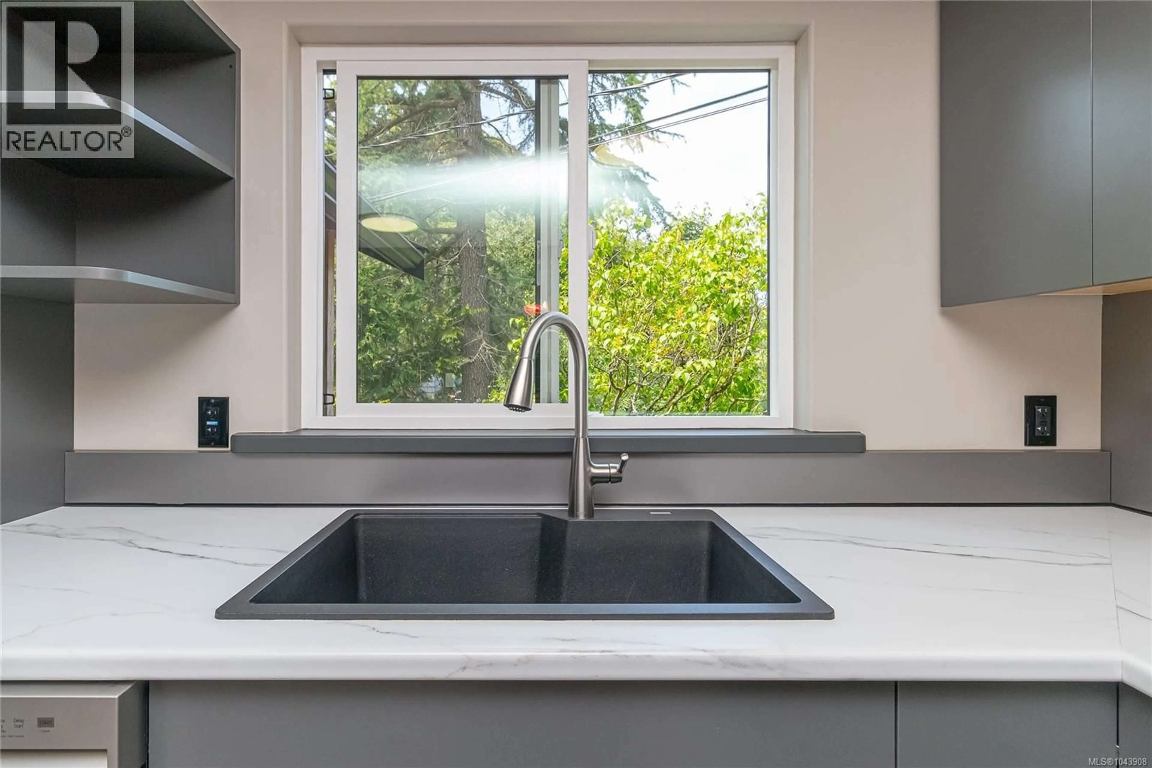 Contemporary kitchen, unknown for 227 STORMONT ROAD, View Royal British Columbia V9B1P7