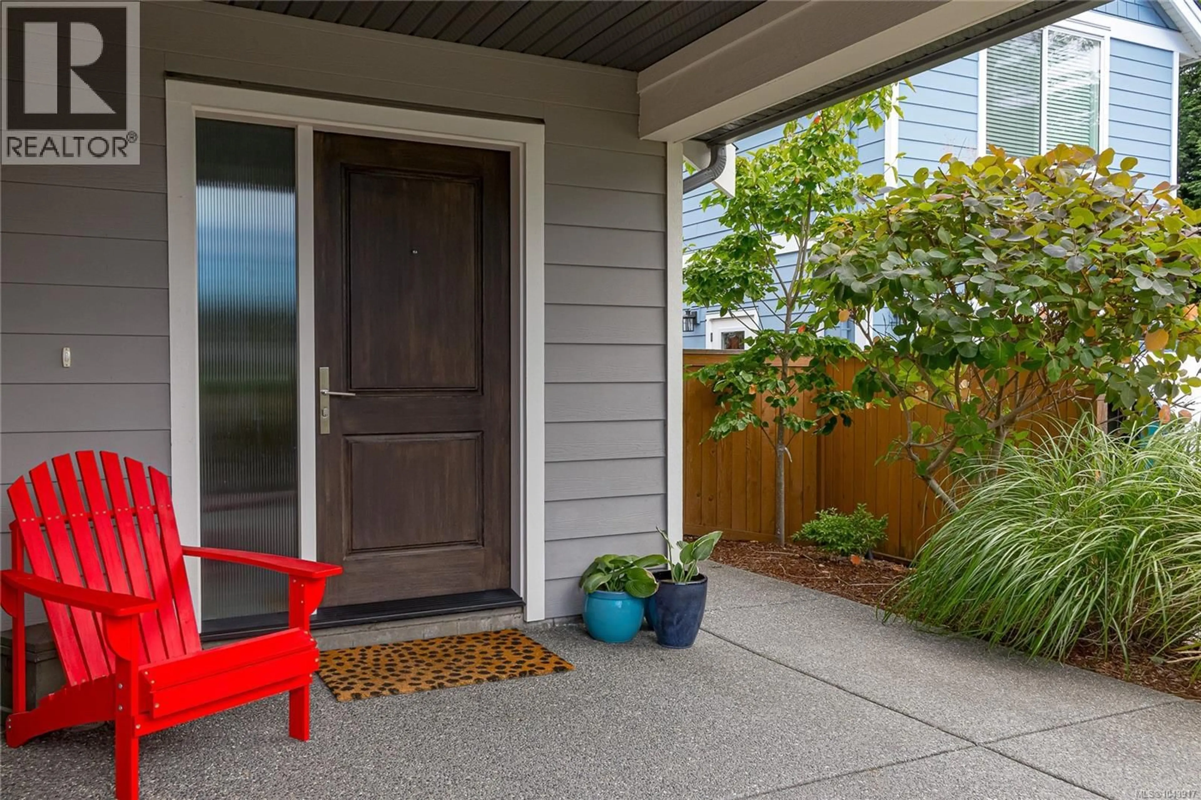 Unknown for 924 SNOWDROP AVENUE, Saanich British Columbia V8Z2N4