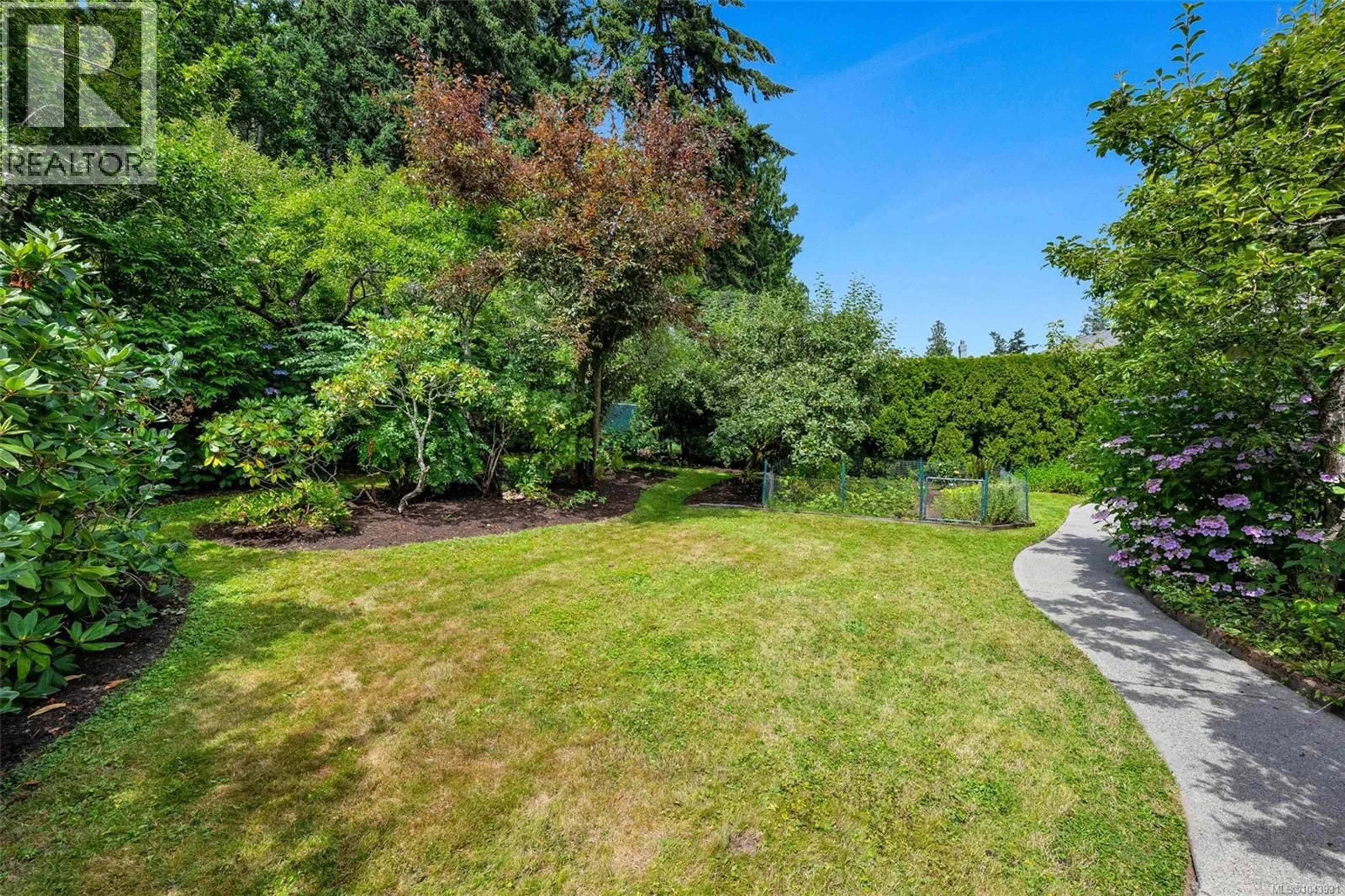 Patio, unknown for 4958 DEL MONTE AVENUE, Saanich British Columbia V8Y3A2