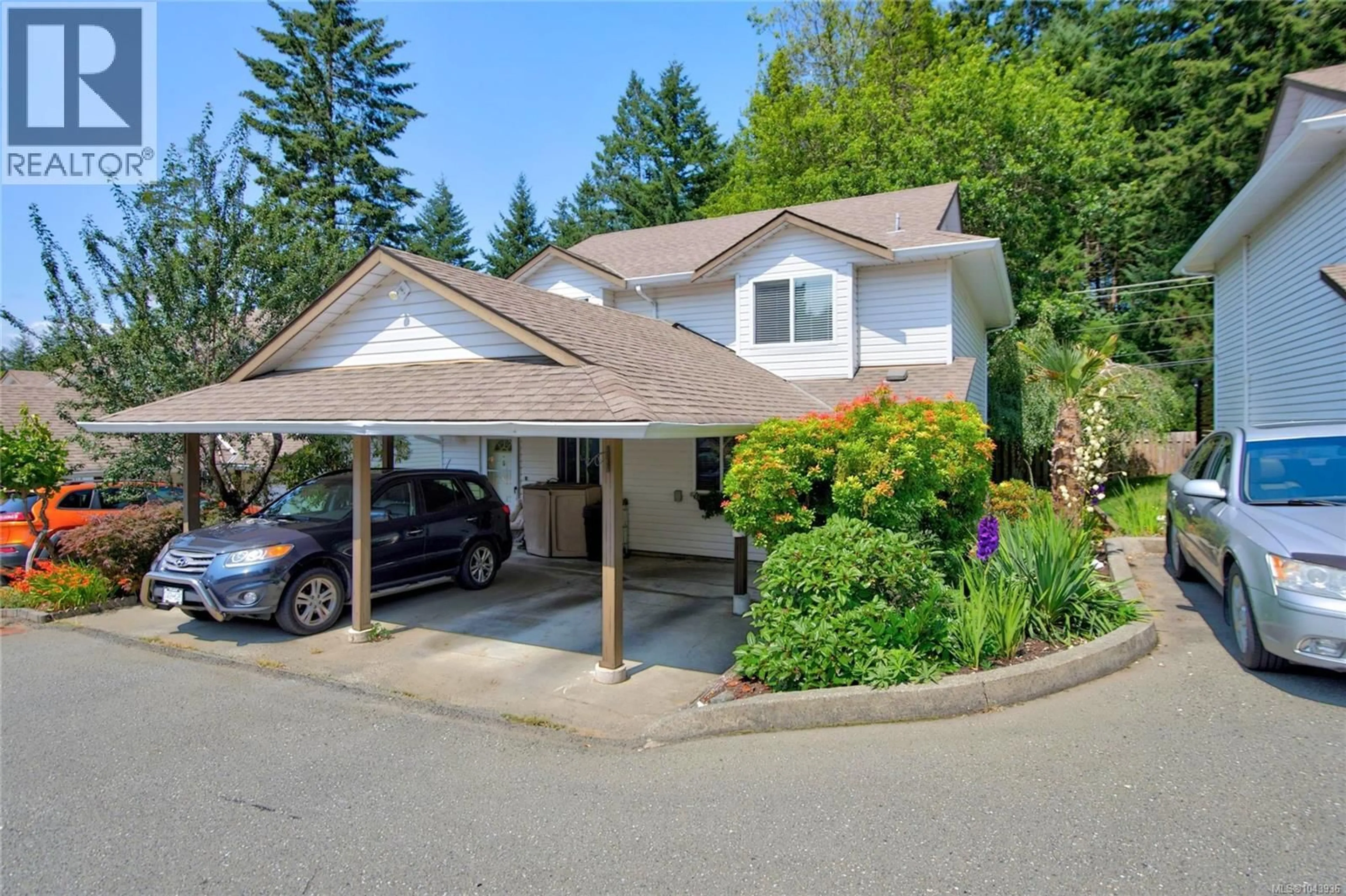 Home with vinyl exterior material, street for 6 - 2625 MUIR ROAD, Courtenay British Columbia V9N8Z4