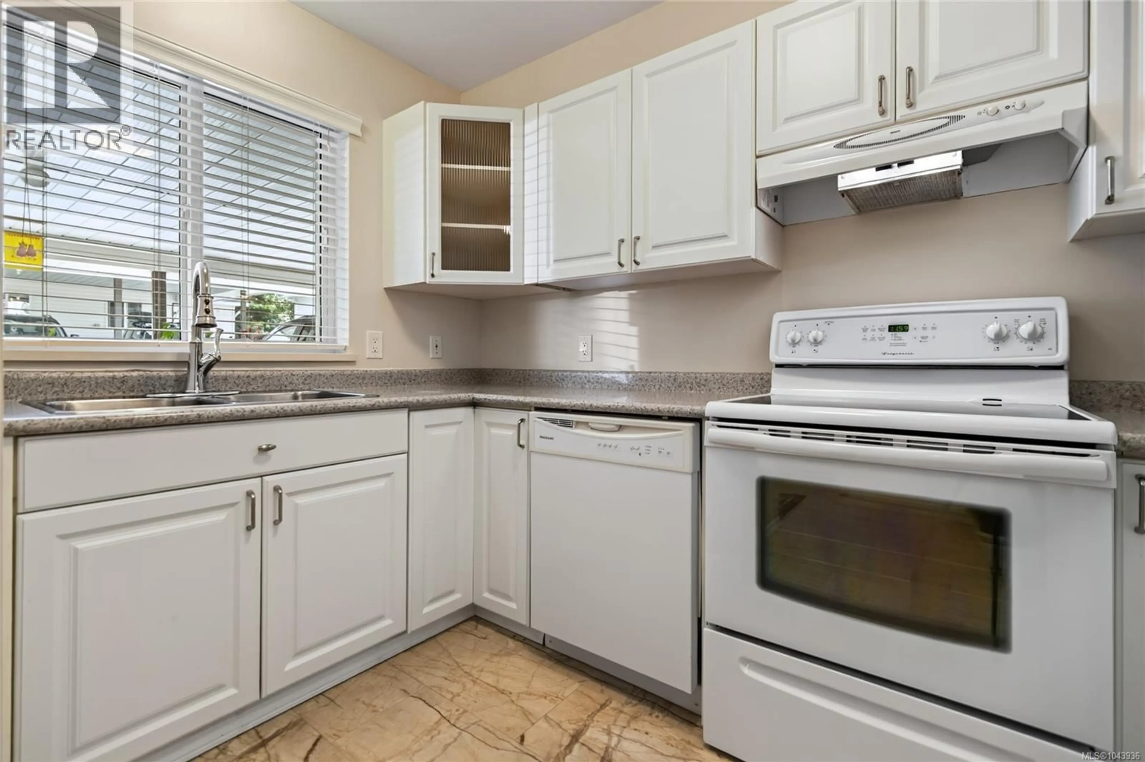 Standard kitchen, unknown for 6 - 2625 MUIR ROAD, Courtenay British Columbia V9N8Z4