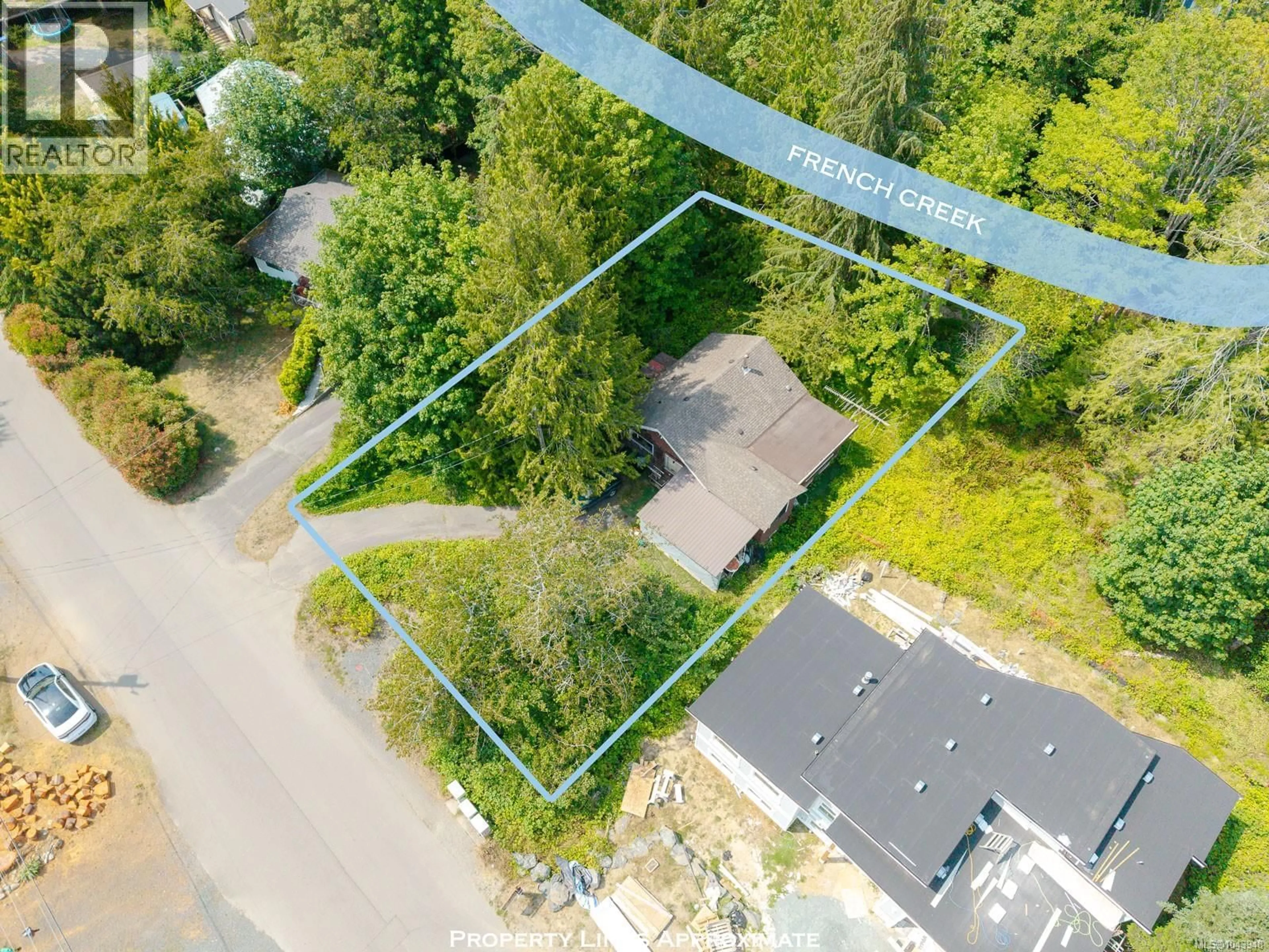 A pic from outside/outdoor area/front of a property/back of a property/a pic from drone, street for 1319 LEE ROAD, Parksville British Columbia V9P1Y9