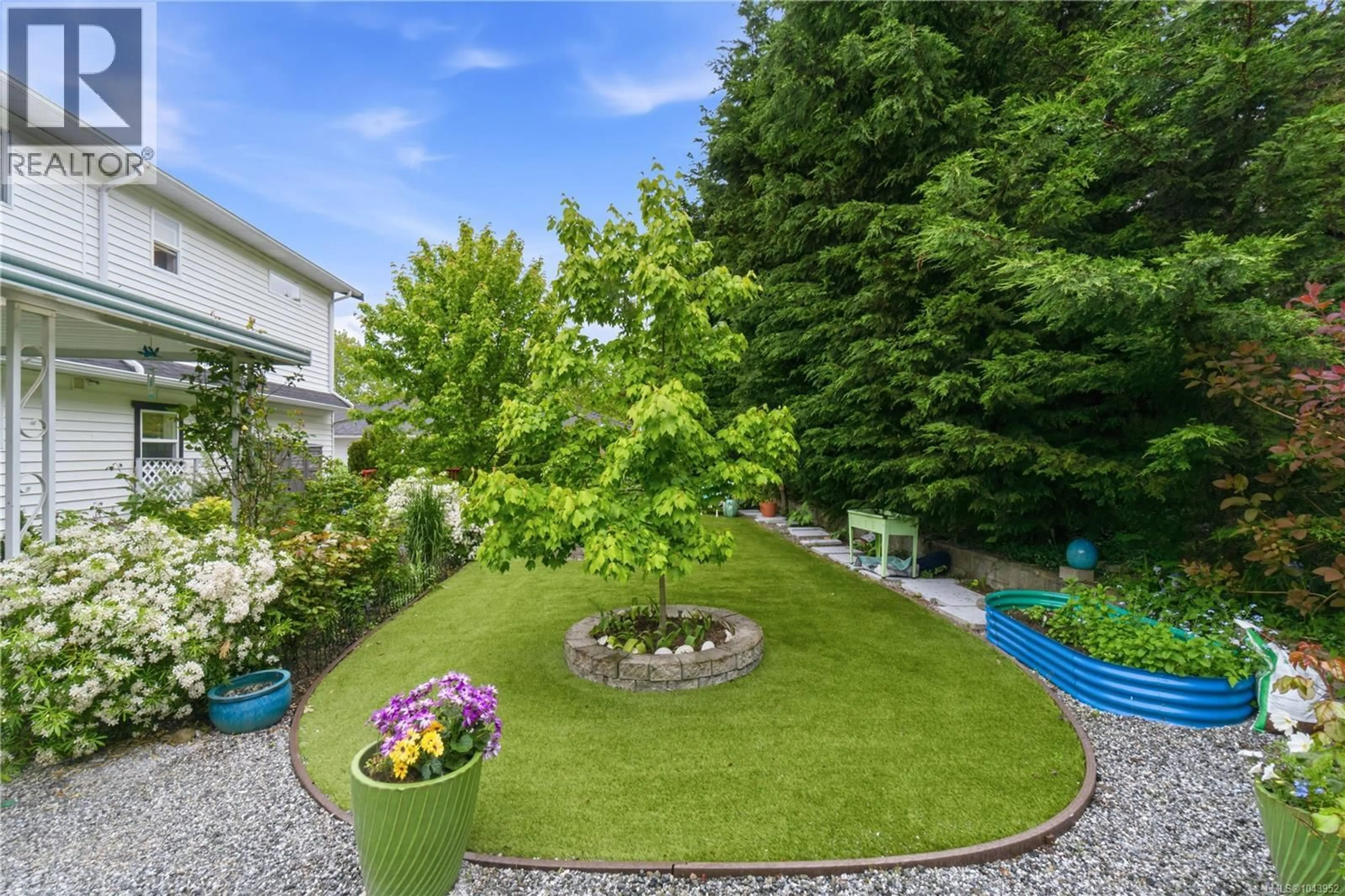 Patio, unknown for 120 HORNBY PLACE, Qualicum Beach British Columbia V9K1R6