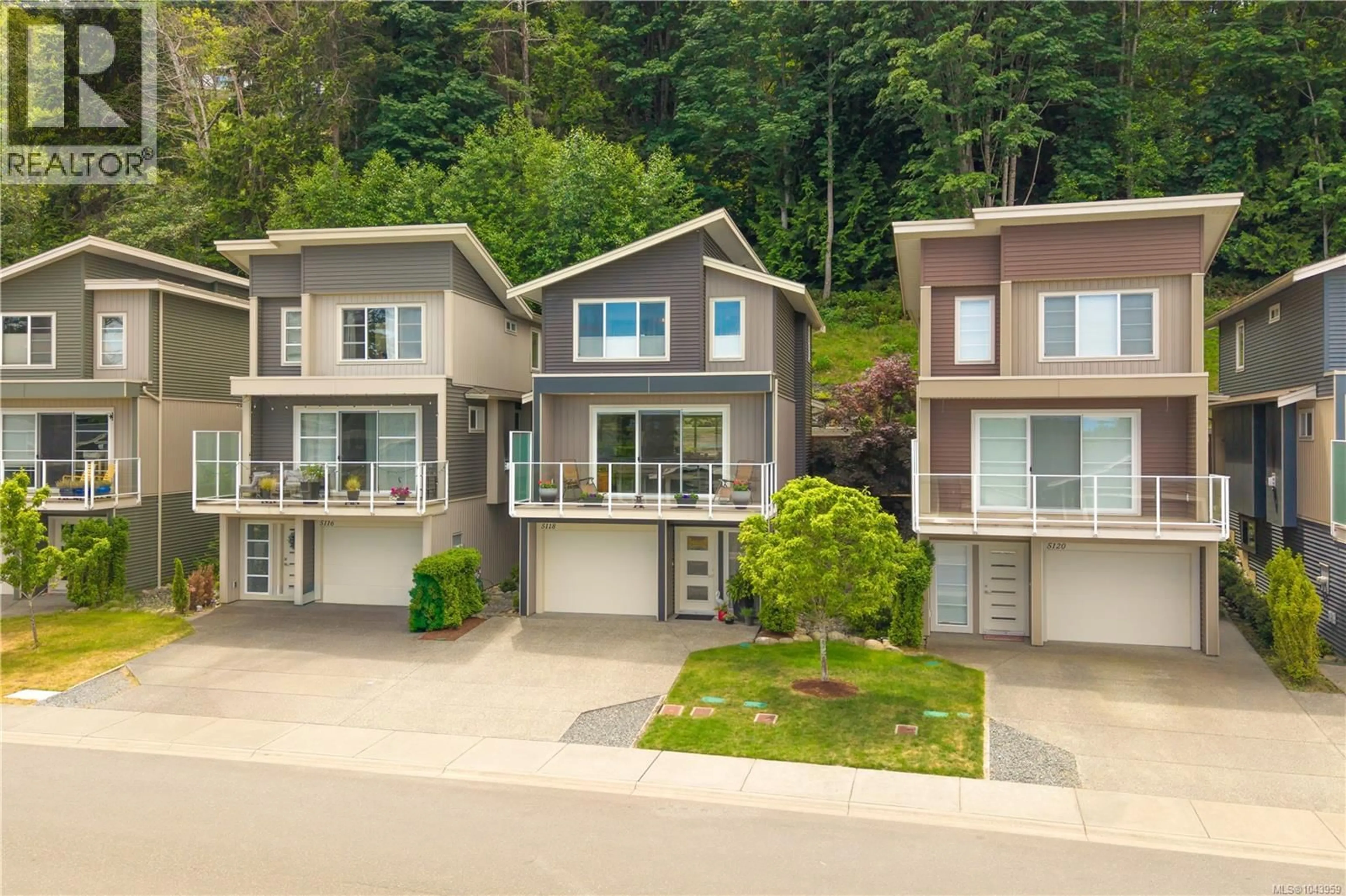 A pic from outside/outdoor area/front of a property/back of a property/a pic from drone, street for 5118 DUNN PLACE, Nanaimo British Columbia V9T0J2