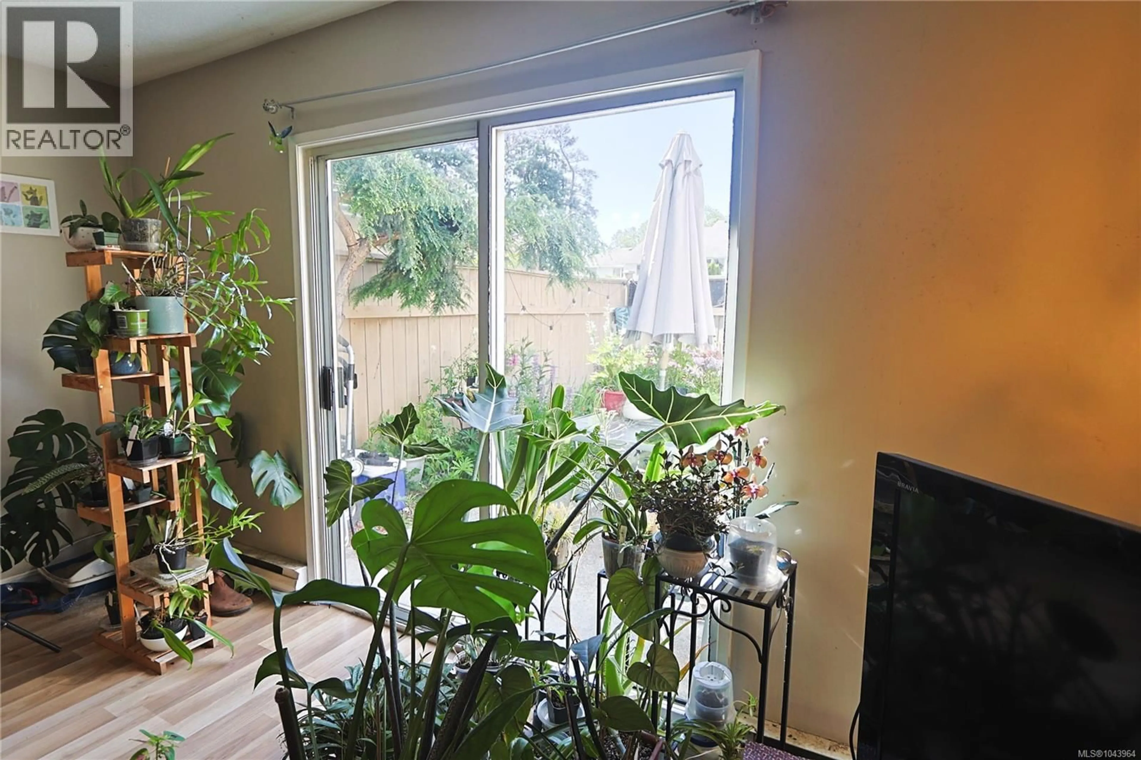 A pic of a room for 114 - 724 SEA TERRACE, Victoria British Columbia V9A3R6