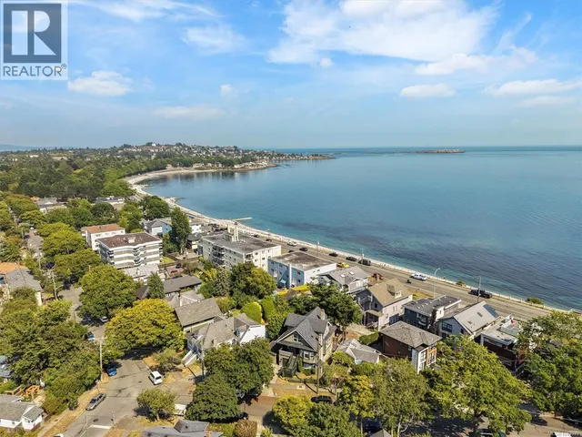 31 BUSHBY STREET, Victoria 2