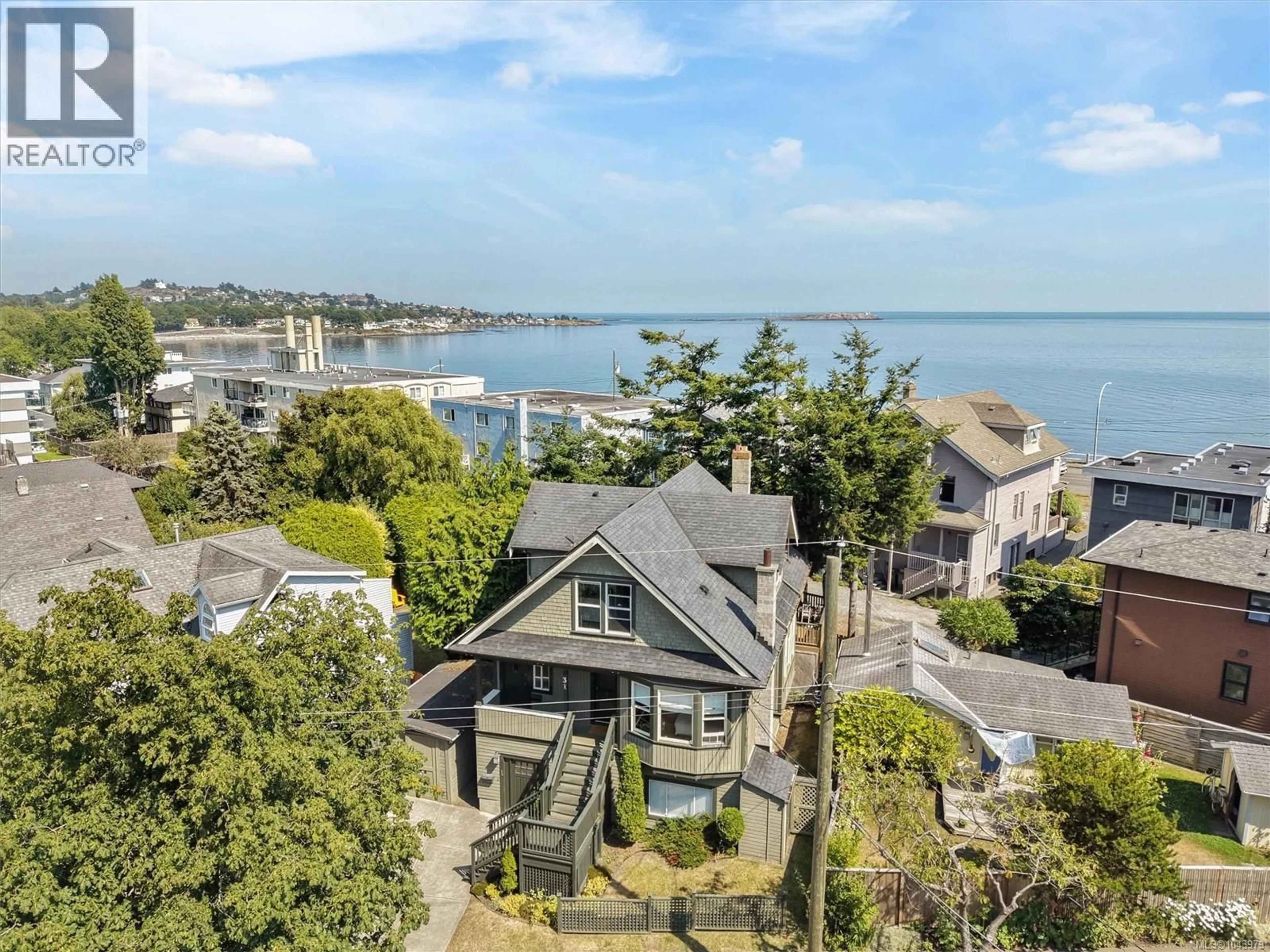 A pic from outside/outdoor area/front of a property/back of a property/a pic from drone, water/lake/river/ocean view for 31 BUSHBY STREET, Victoria British Columbia V8S1B3
