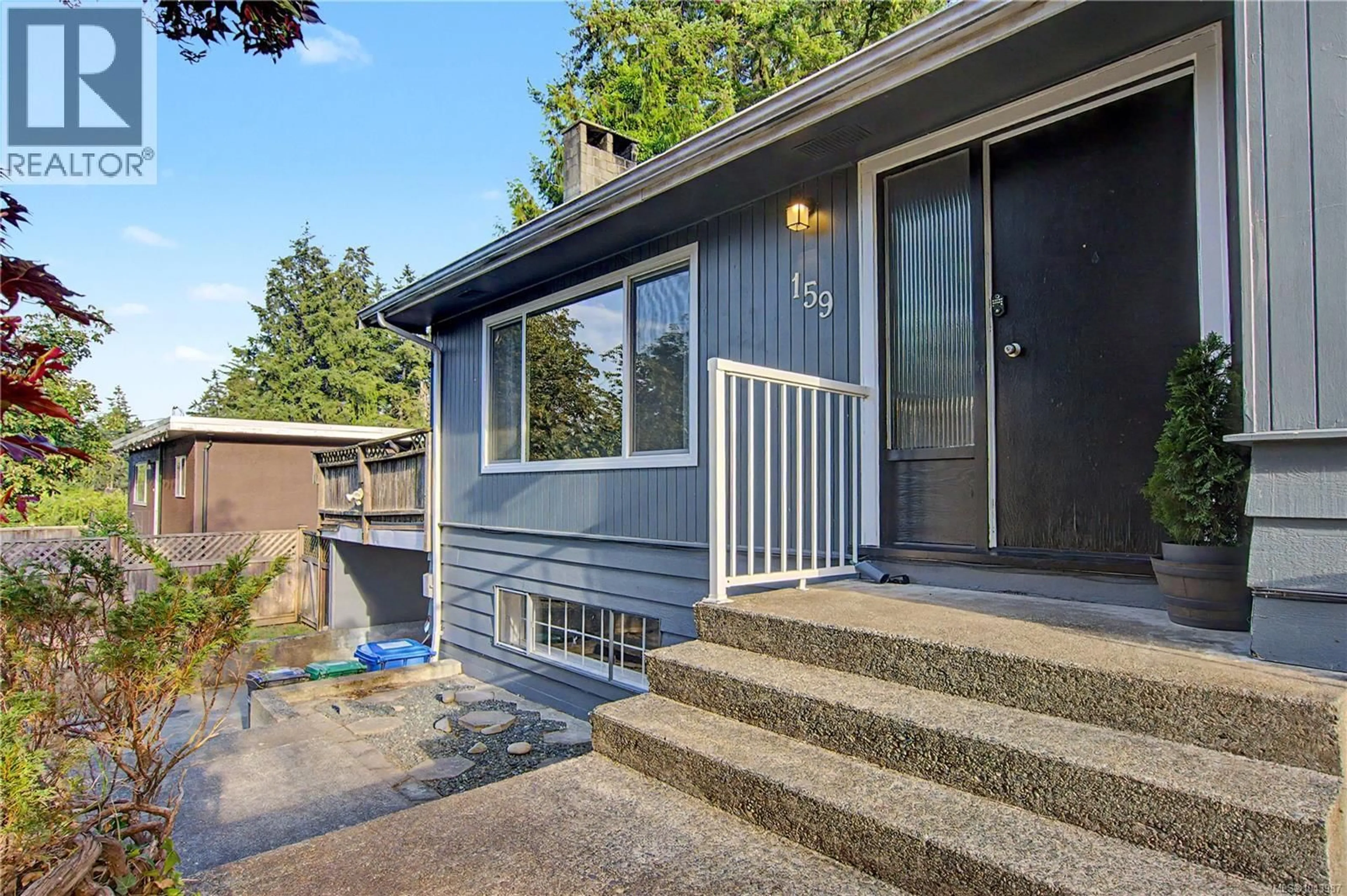Home with vinyl exterior material, street for 159 ROBERTA ROAD WEST, Nanaimo British Columbia V9X1A1