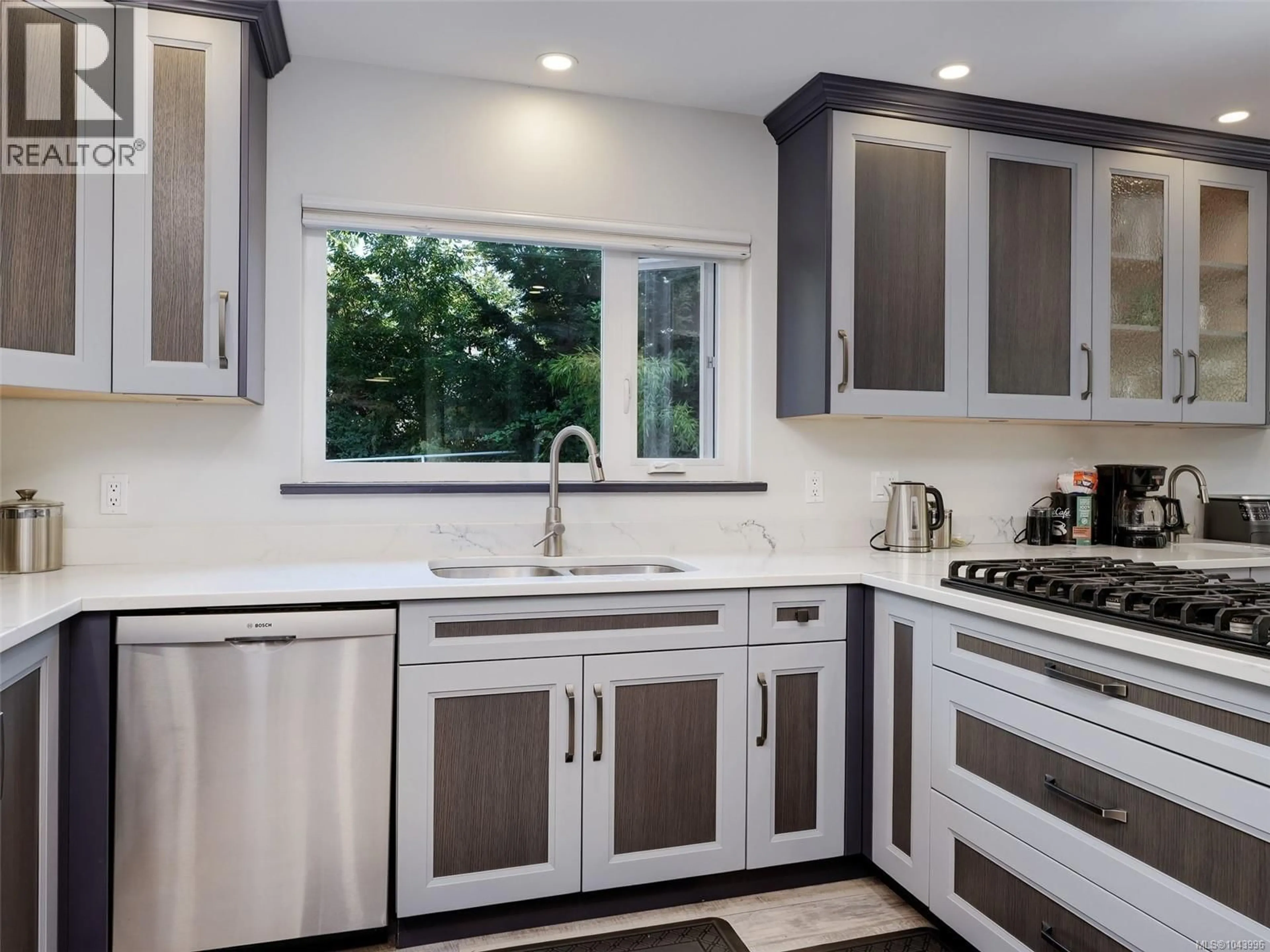 Contemporary kitchen, ceramic/tile floor for 6232 RODOLPH ROAD, Central Saanich British Columbia V8Z5V8