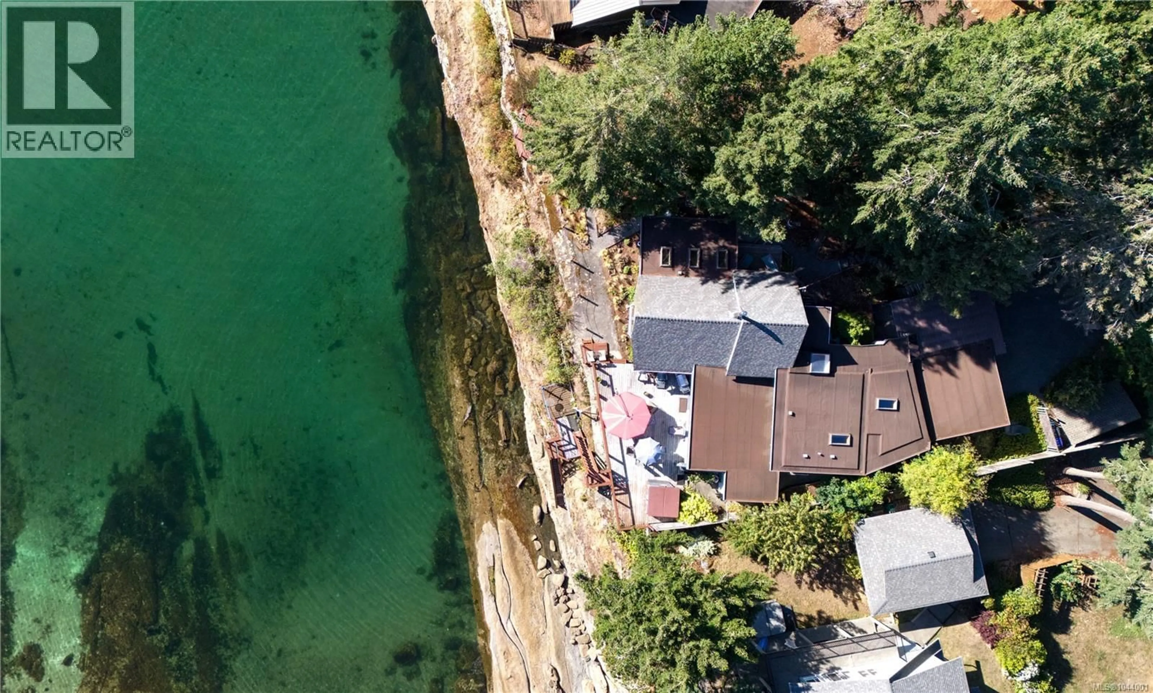 A pic from outside/outdoor area/front of a property/back of a property/a pic from drone, water/lake/river/ocean view for 109 MALASPINA DRIVE, Gabriola Island British Columbia V0R1X1