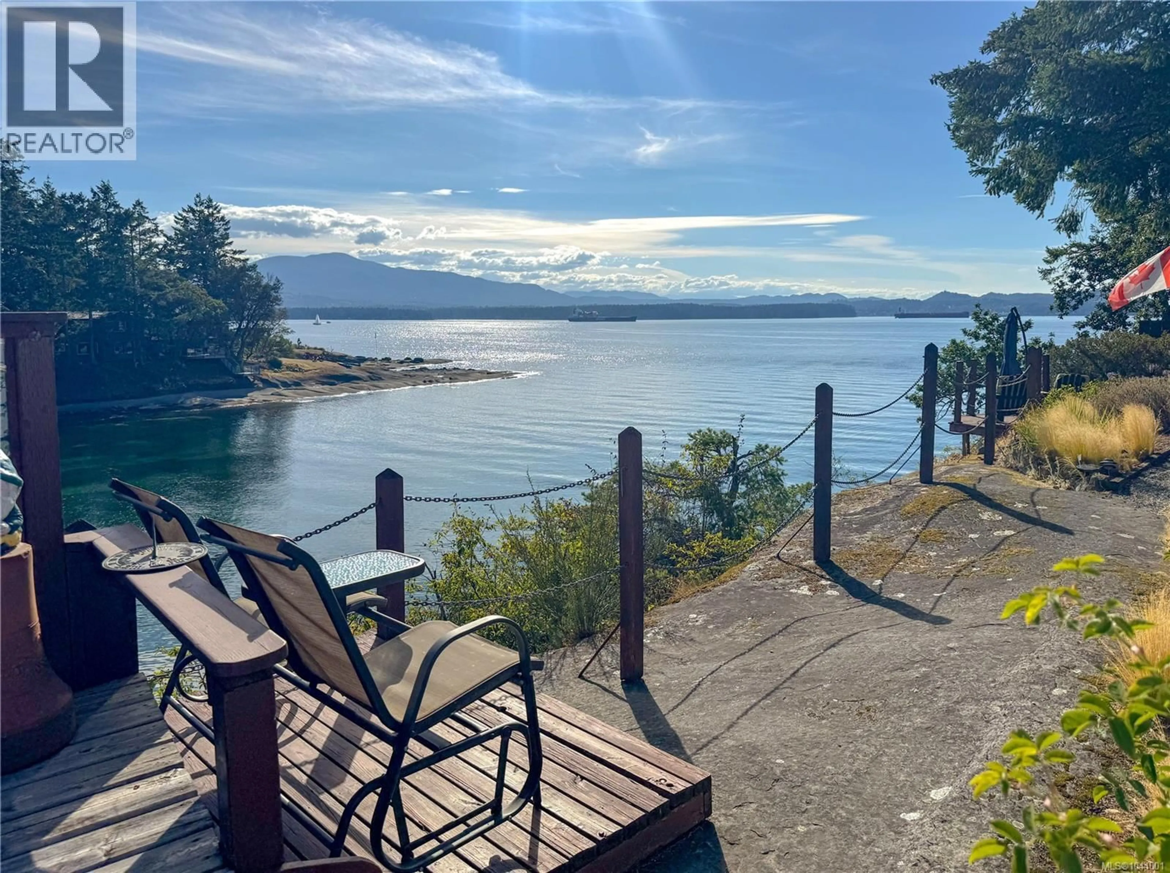 Patio, water/lake/river/ocean view for 109 MALASPINA DRIVE, Gabriola Island British Columbia V0R1X1