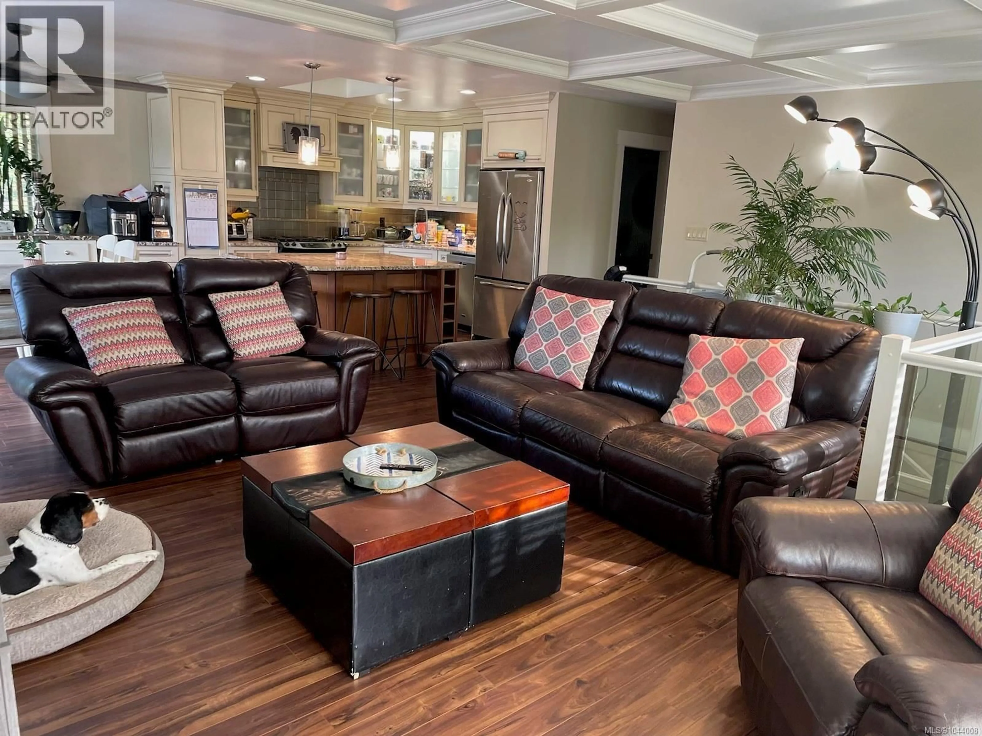 Living room with furniture, wood/laminate floor for 5675 TURNER ROAD, Nanaimo British Columbia V9T5N8