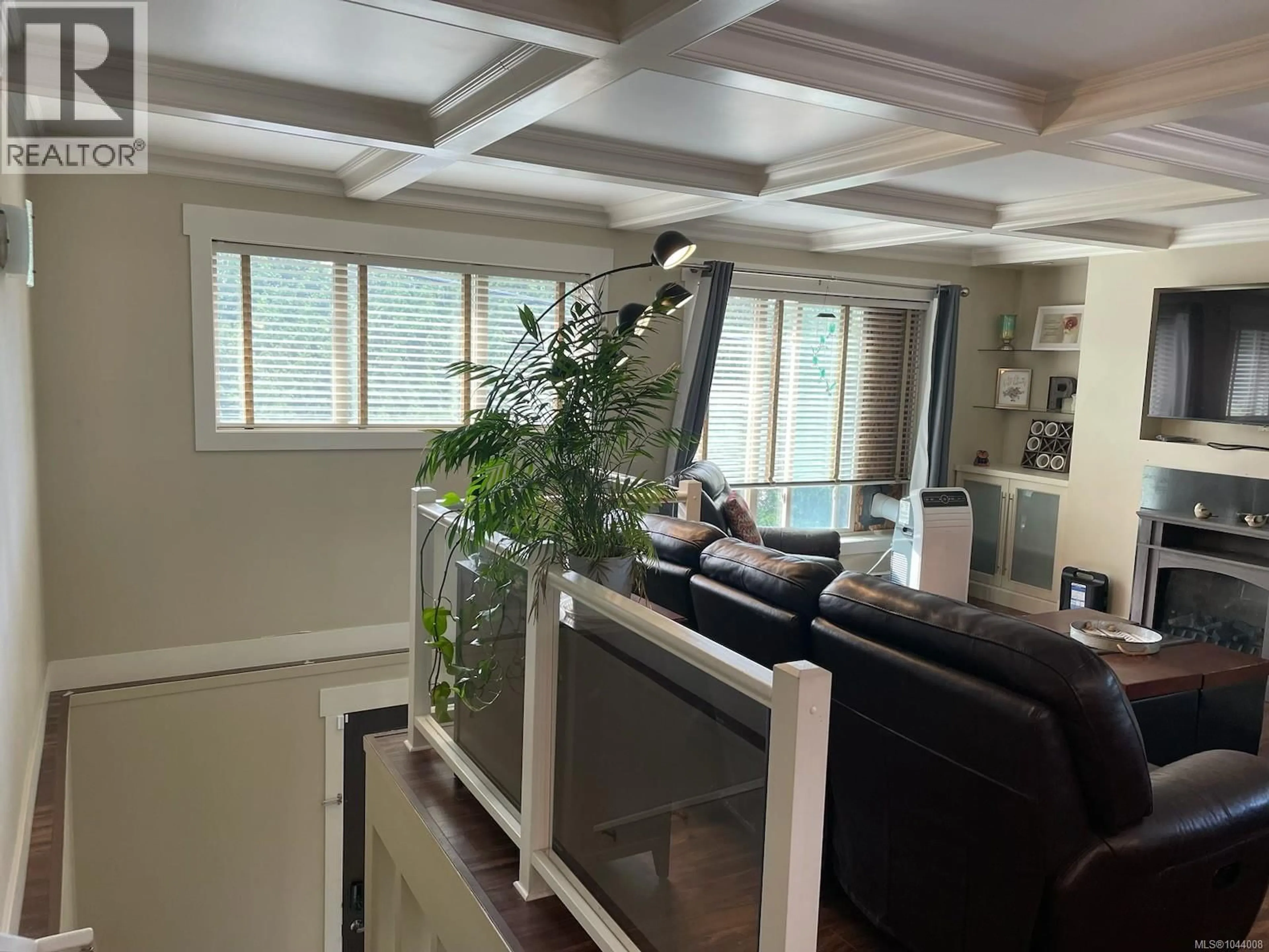 Living room with furniture, unknown for 5675 TURNER ROAD, Nanaimo British Columbia V9T5N8