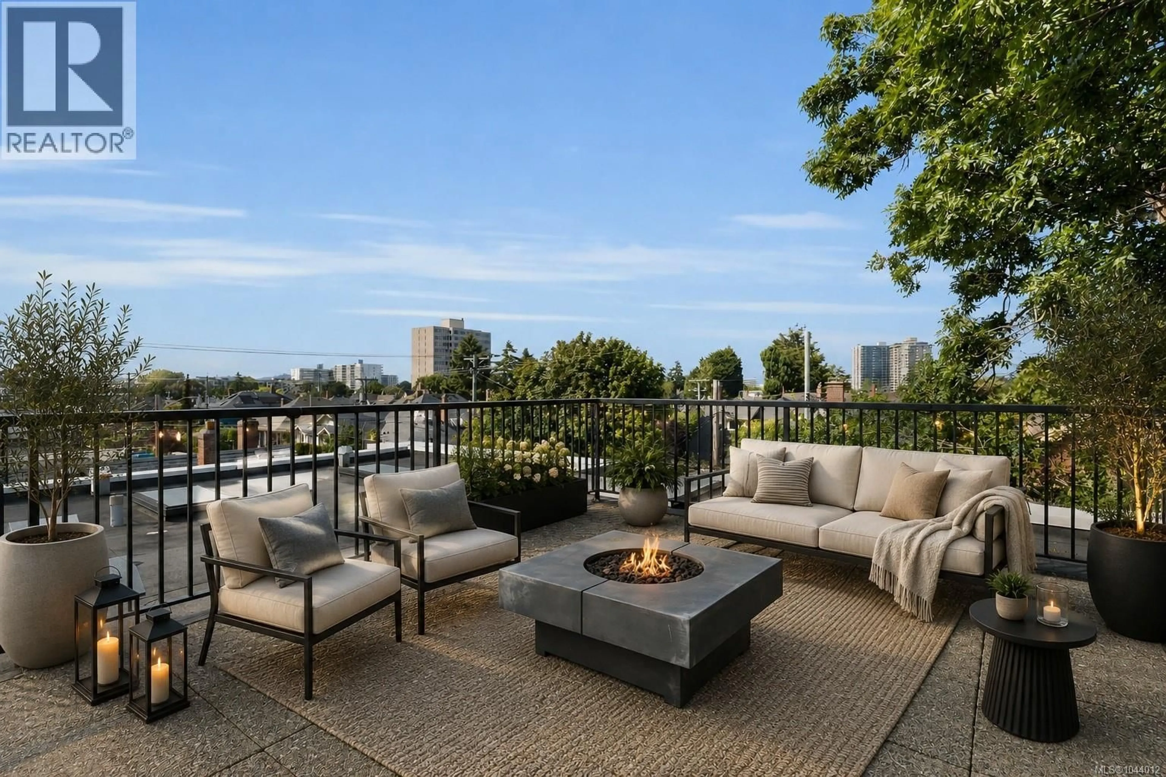 Patio, water/lake/river/ocean view for 611 NIAGARA STREET, Victoria British Columbia V8V1J1