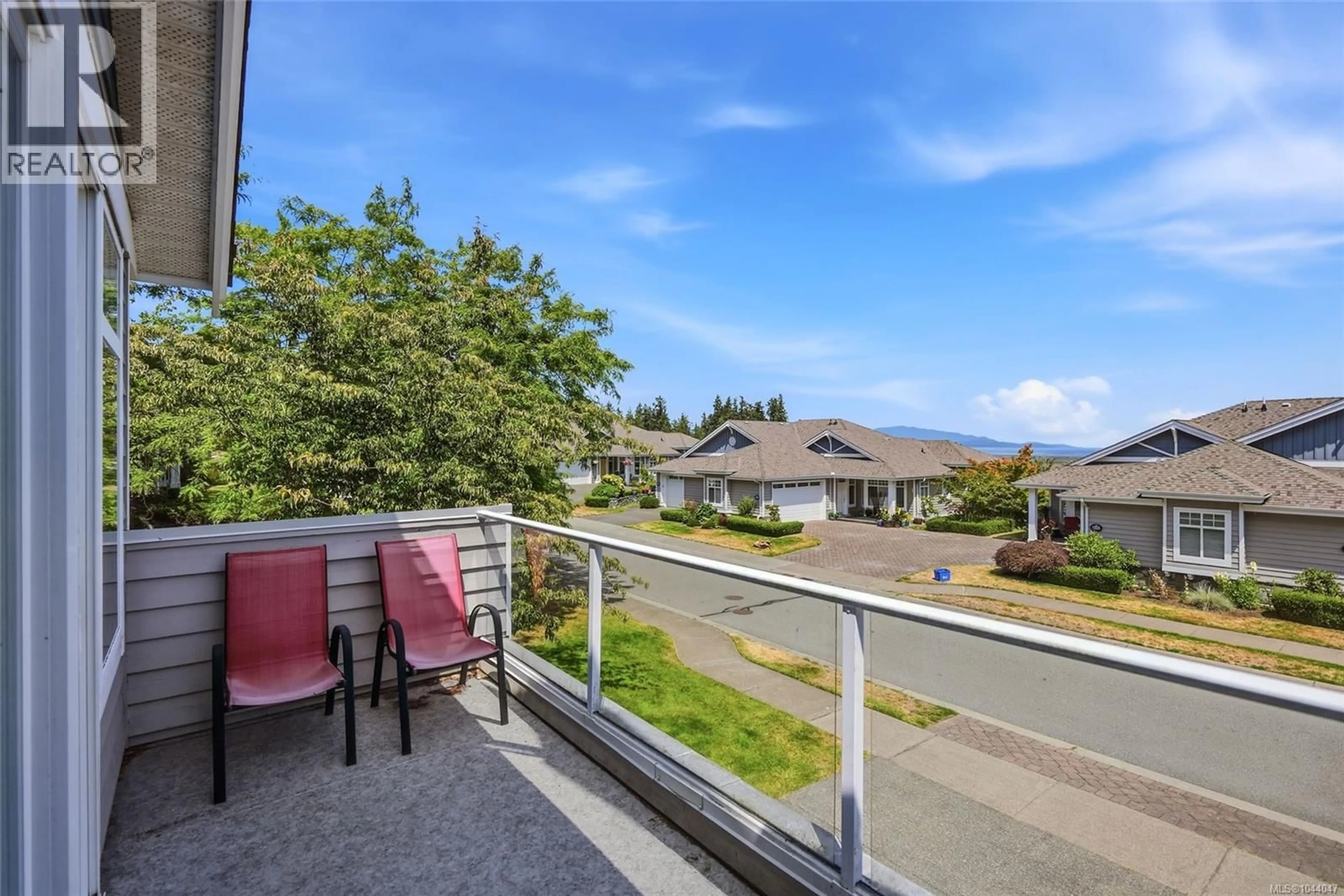 Patio, mountain view for 1336 GABRIOLA DRIVE, Parksville British Columbia V9P2X8