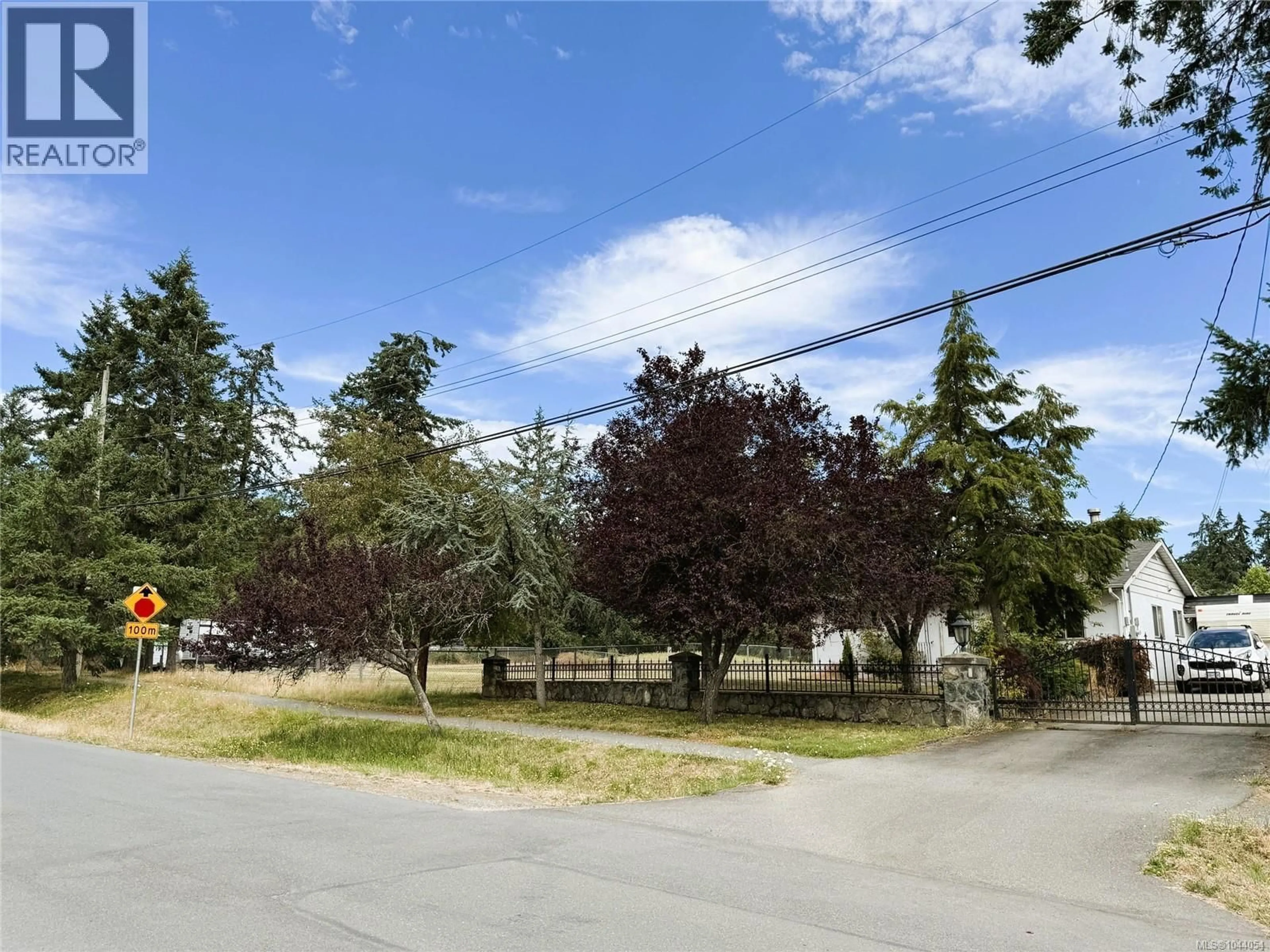 A pic from outside/outdoor area/front of a property/back of a property/a pic from drone, street for 446 QUAYLE ROAD, Saanich British Columbia V9E2J7