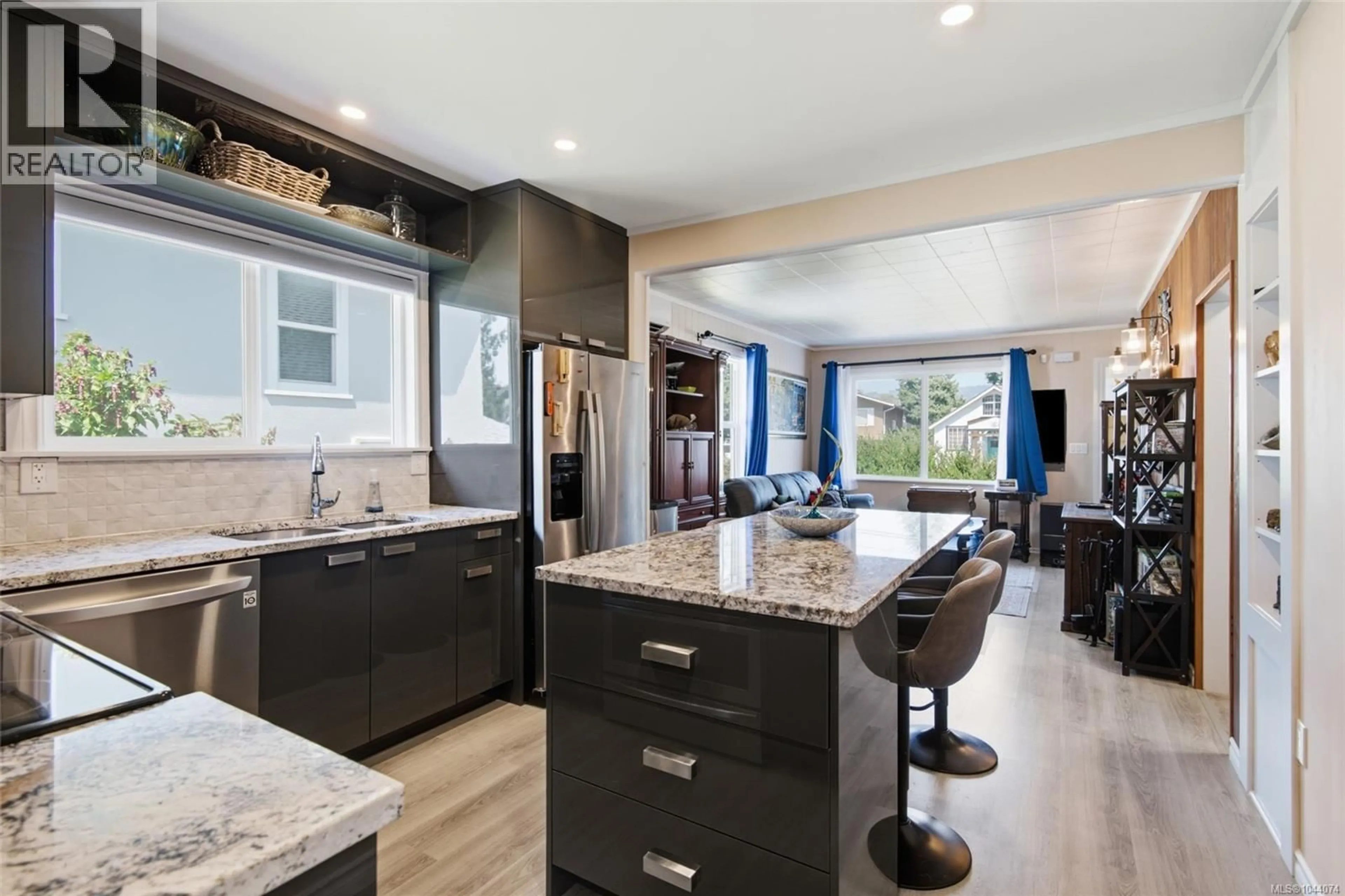 Contemporary kitchen, ceramic/tile floor for 4752 GERTRUDE STREET, Port Alberni British Columbia V9Y6K5