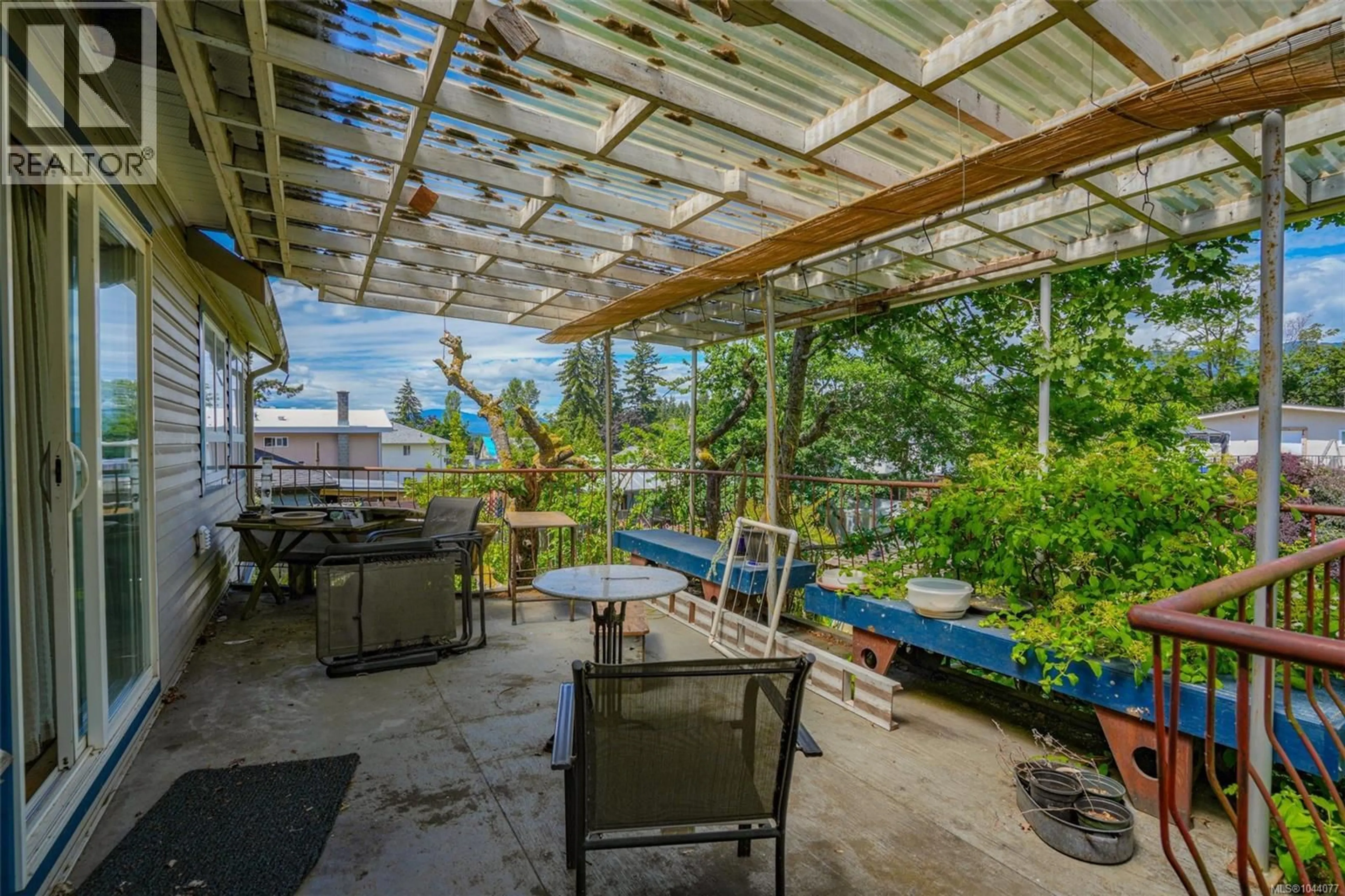 Patio, water/lake/river/ocean view for 4351 LATHOM ROAD, Port Alberni British Columbia V9Y5T1