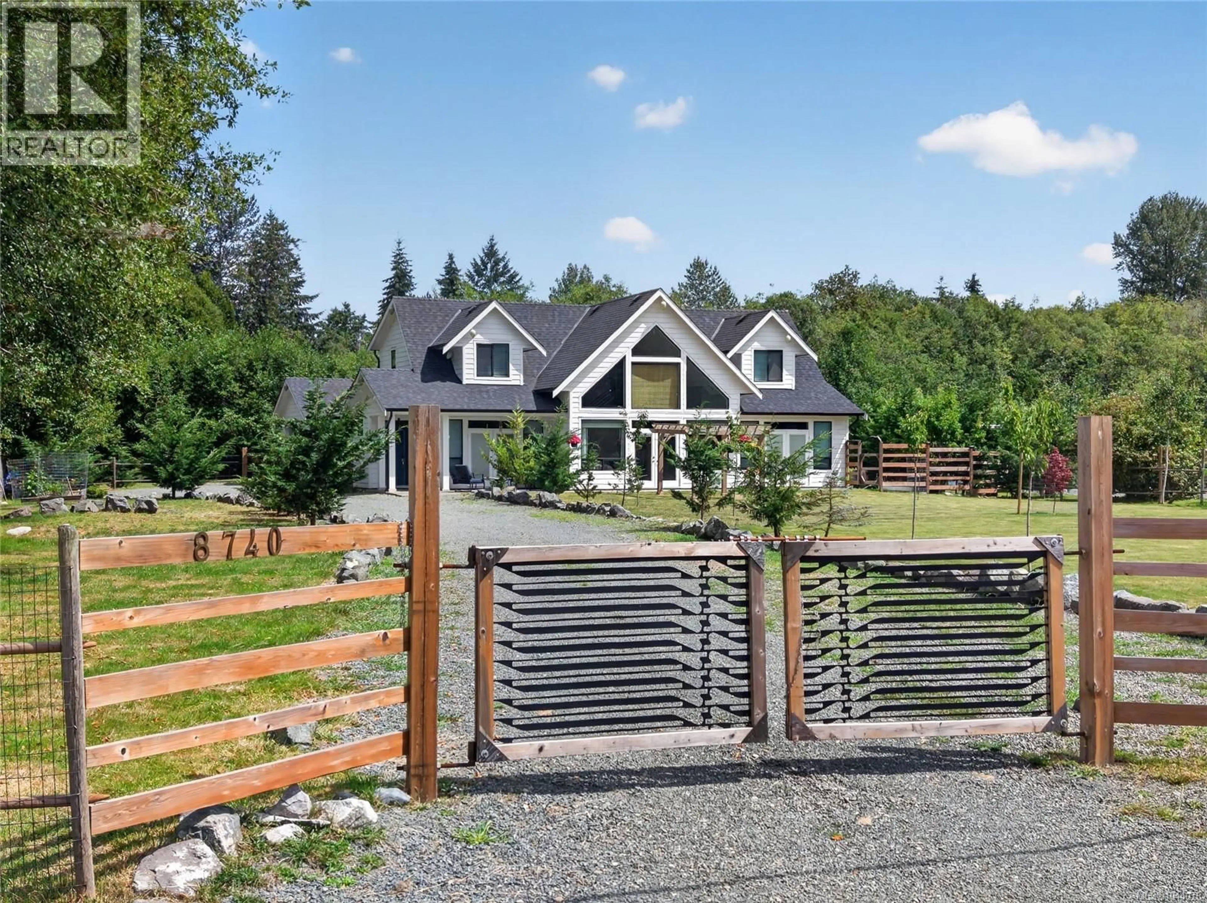 Home with vinyl exterior material, mountain view for 8740 OYSTER RIVER WAY, Black Creek British Columbia V9J1K3