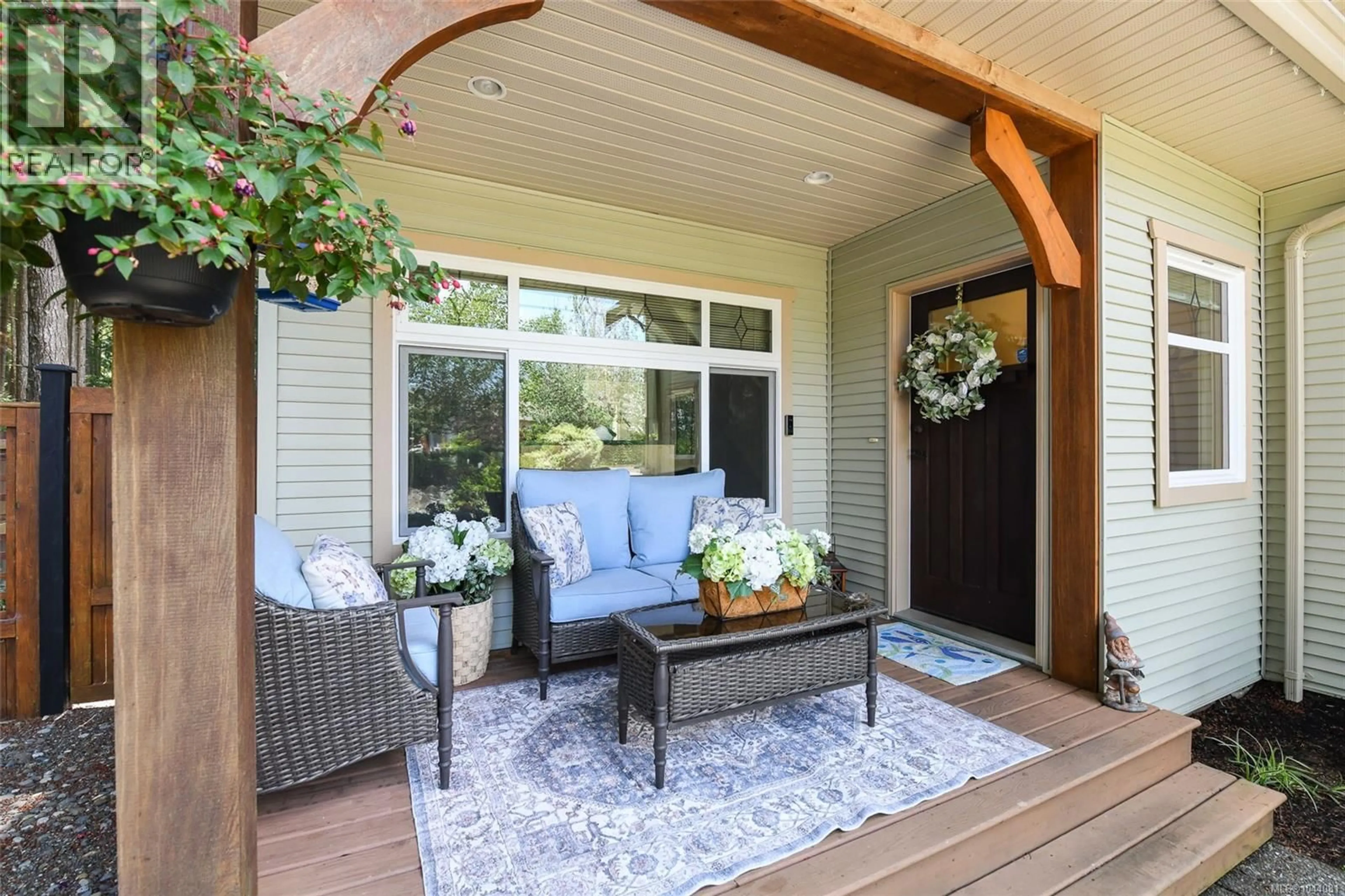 Indoor entryway for 2343 TUTOR DRIVE, Comox British Columbia V9M0A7