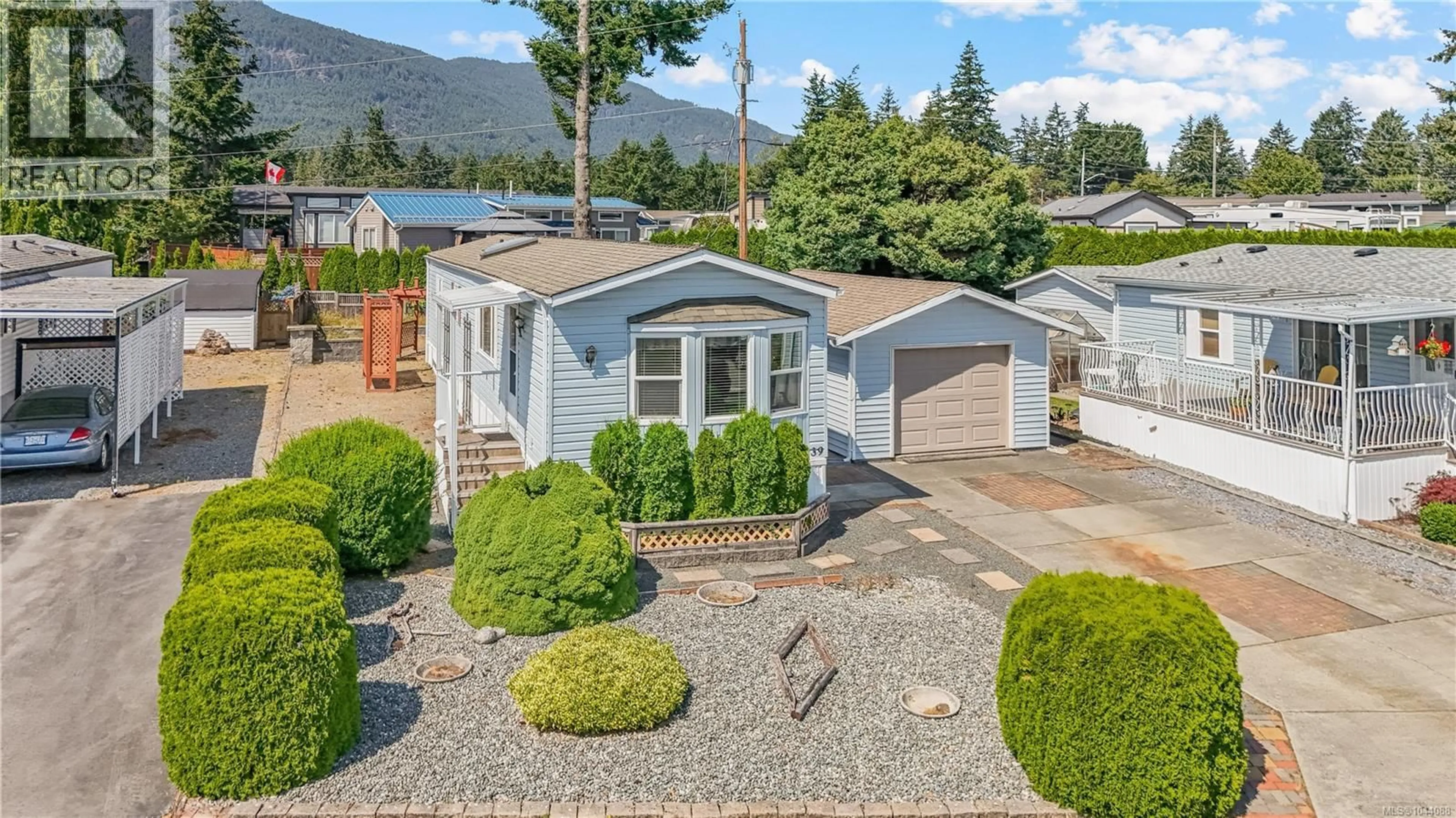 Home with vinyl exterior material, water/lake/river/ocean view for 39 - 2301 ARBOT ROAD, Nanaimo British Columbia V9R6S7
