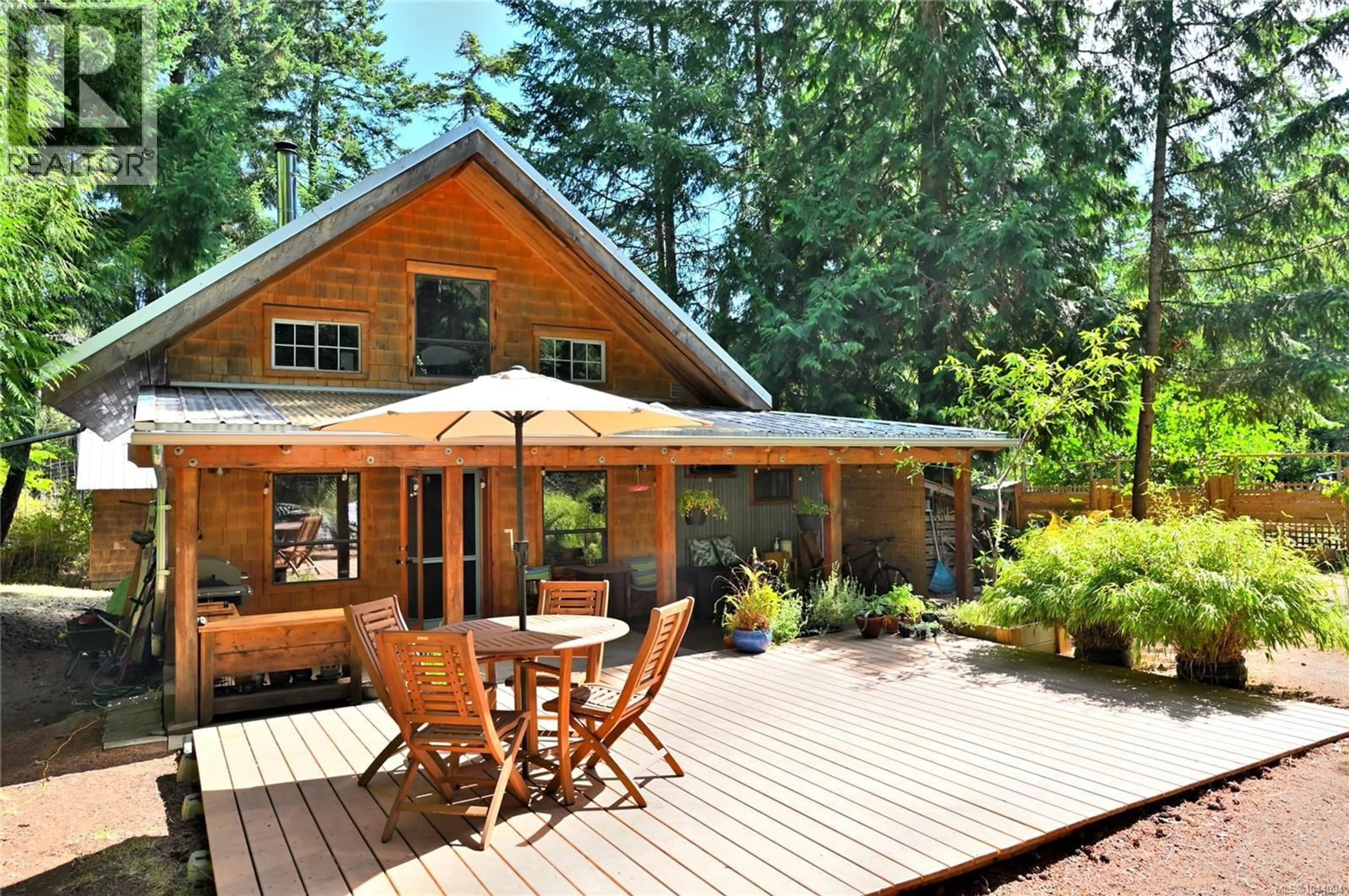 Patio, unknown for 4873 PIRATES ROAD, Pender Island British Columbia V0N2M0