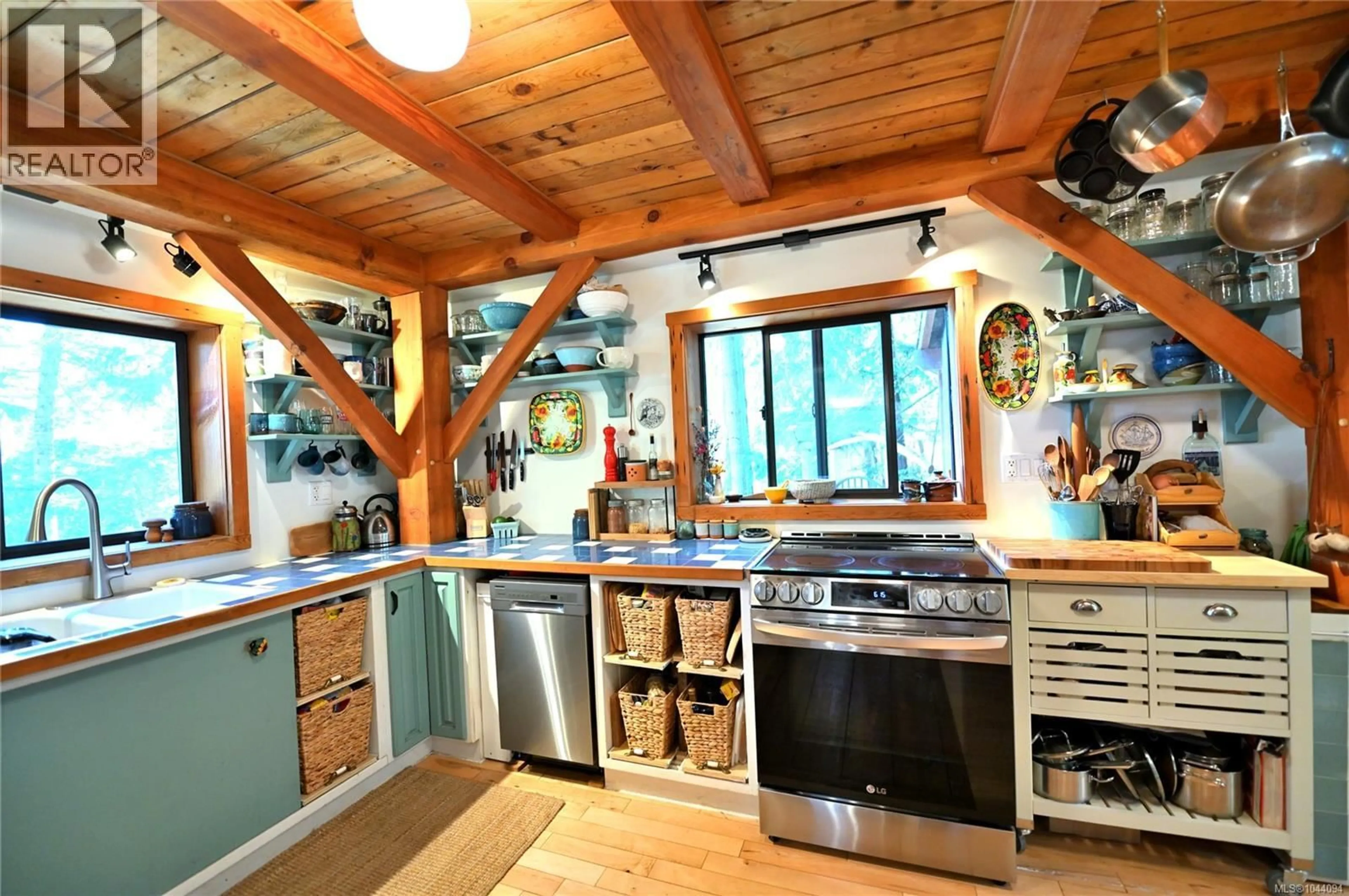 Rustic kitchen, unknown for 4873 PIRATES ROAD, Pender Island British Columbia V0N2M0