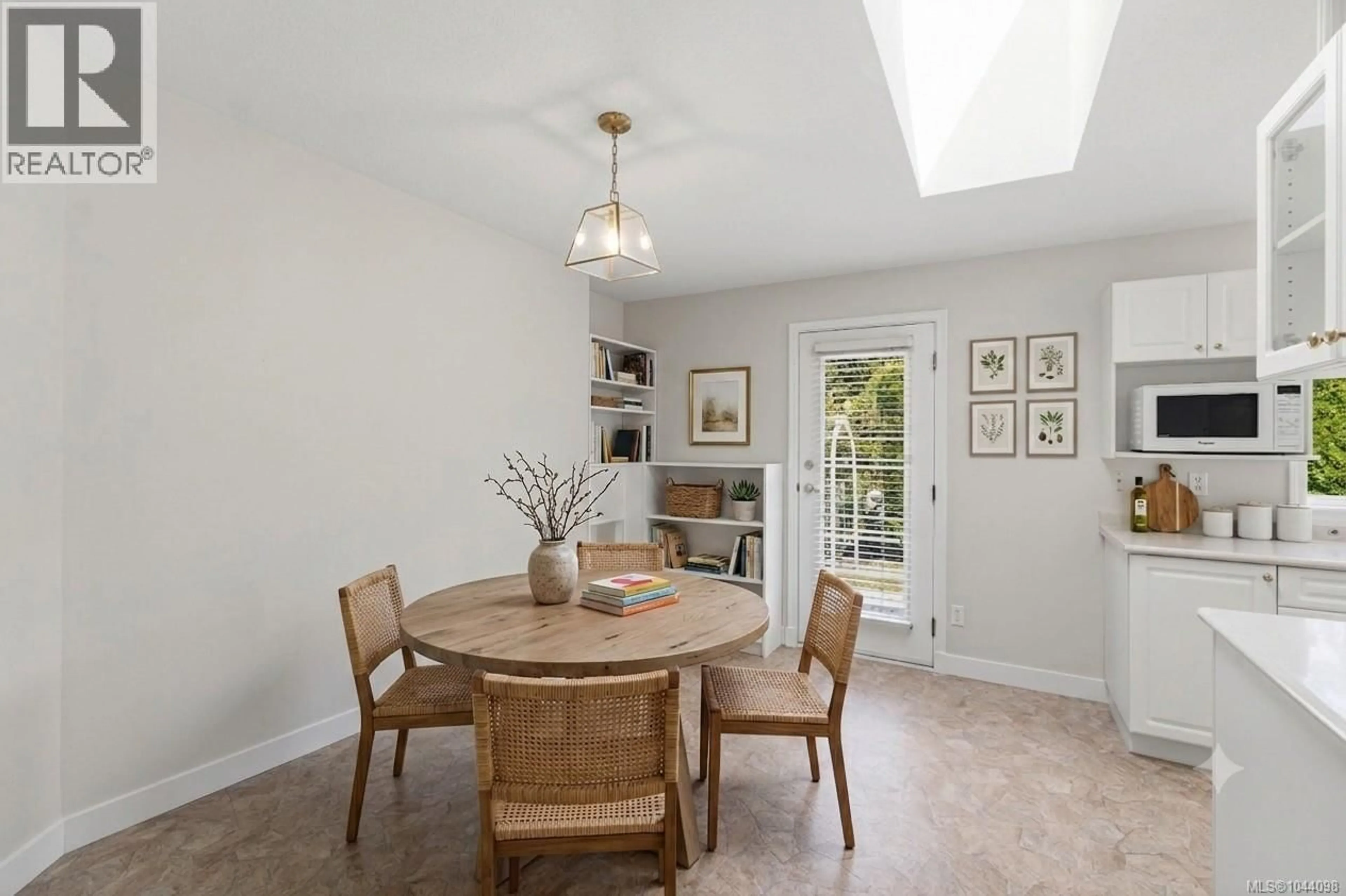 Dining room, unknown for 1325 LEEWARD WAY, Qualicum Beach British Columbia V9K2M1