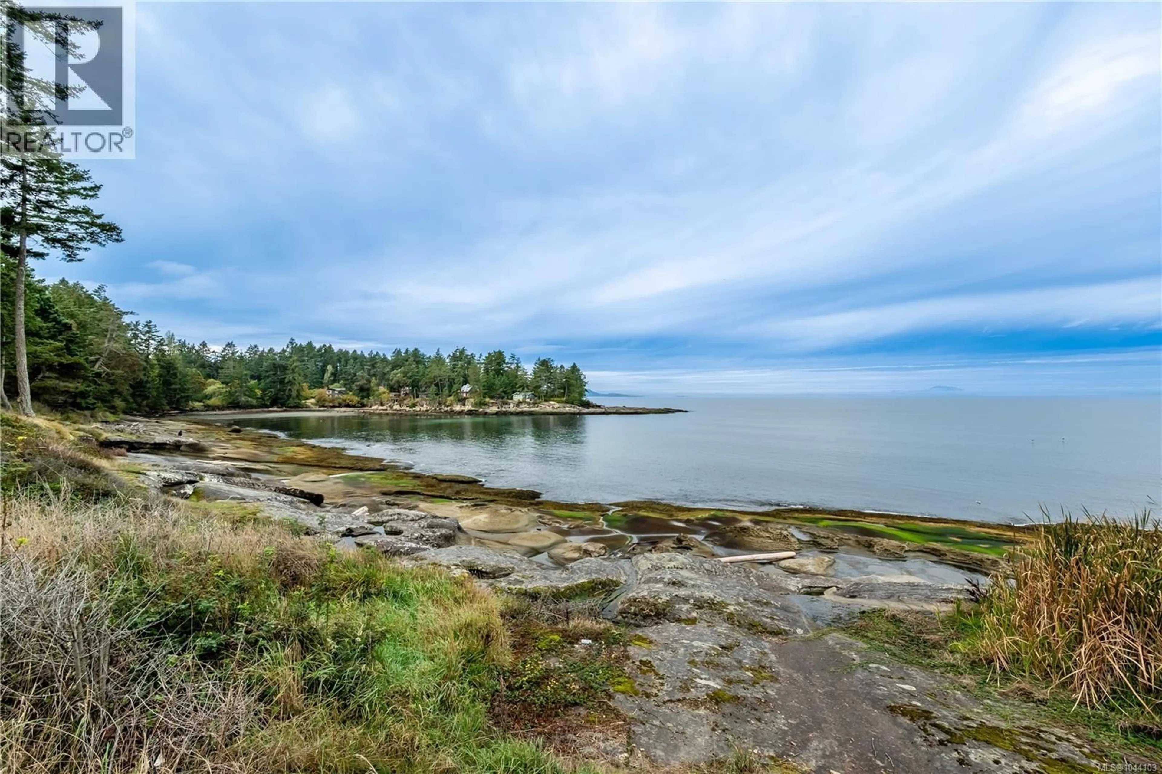 Blurry image for 336 HEMLOCK AVENUE, Gabriola Island British Columbia V0R1X1