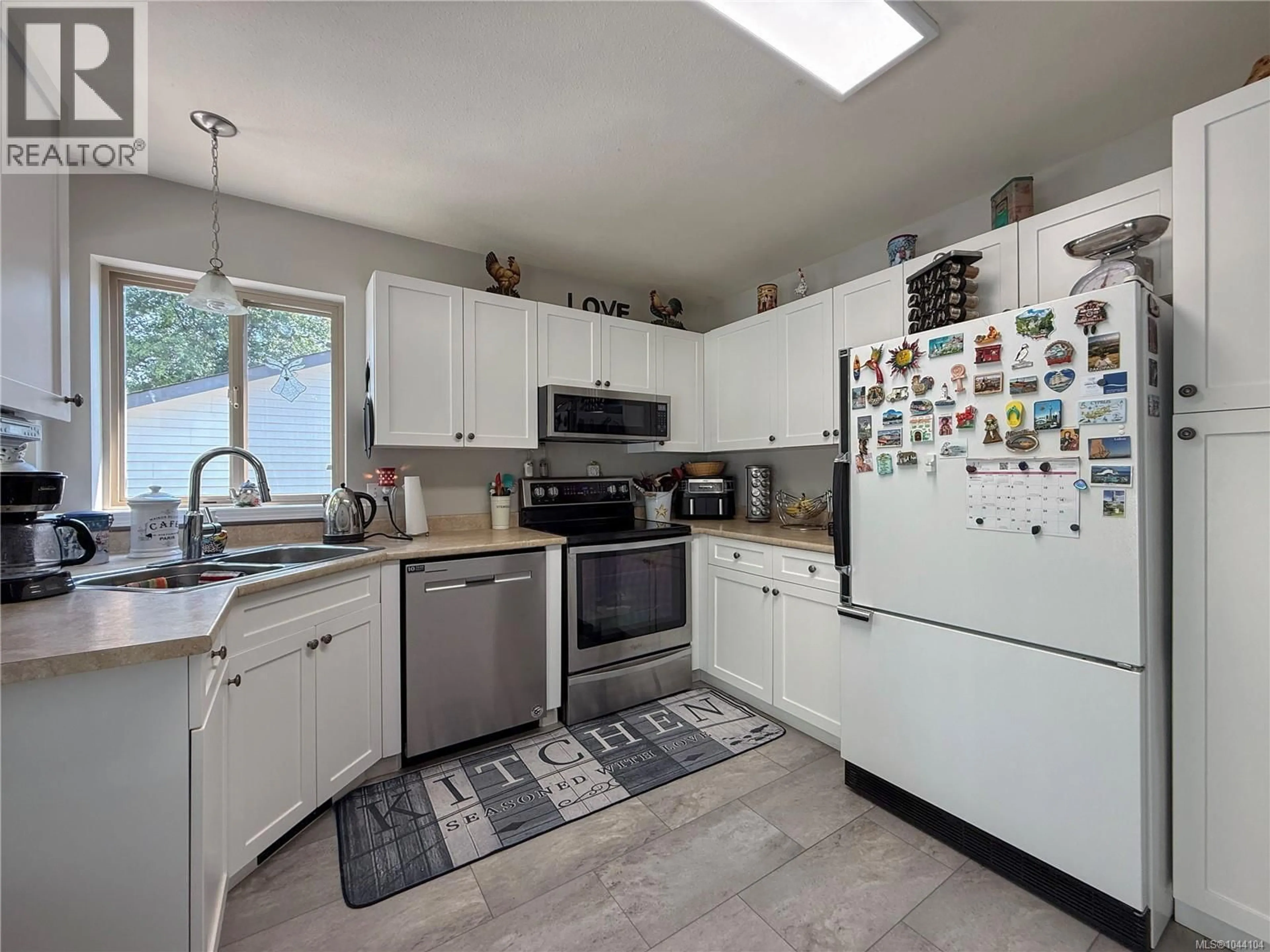 Unknown for 2525 SODERHOLM COURT, Campbell River British Columbia V9W8E3