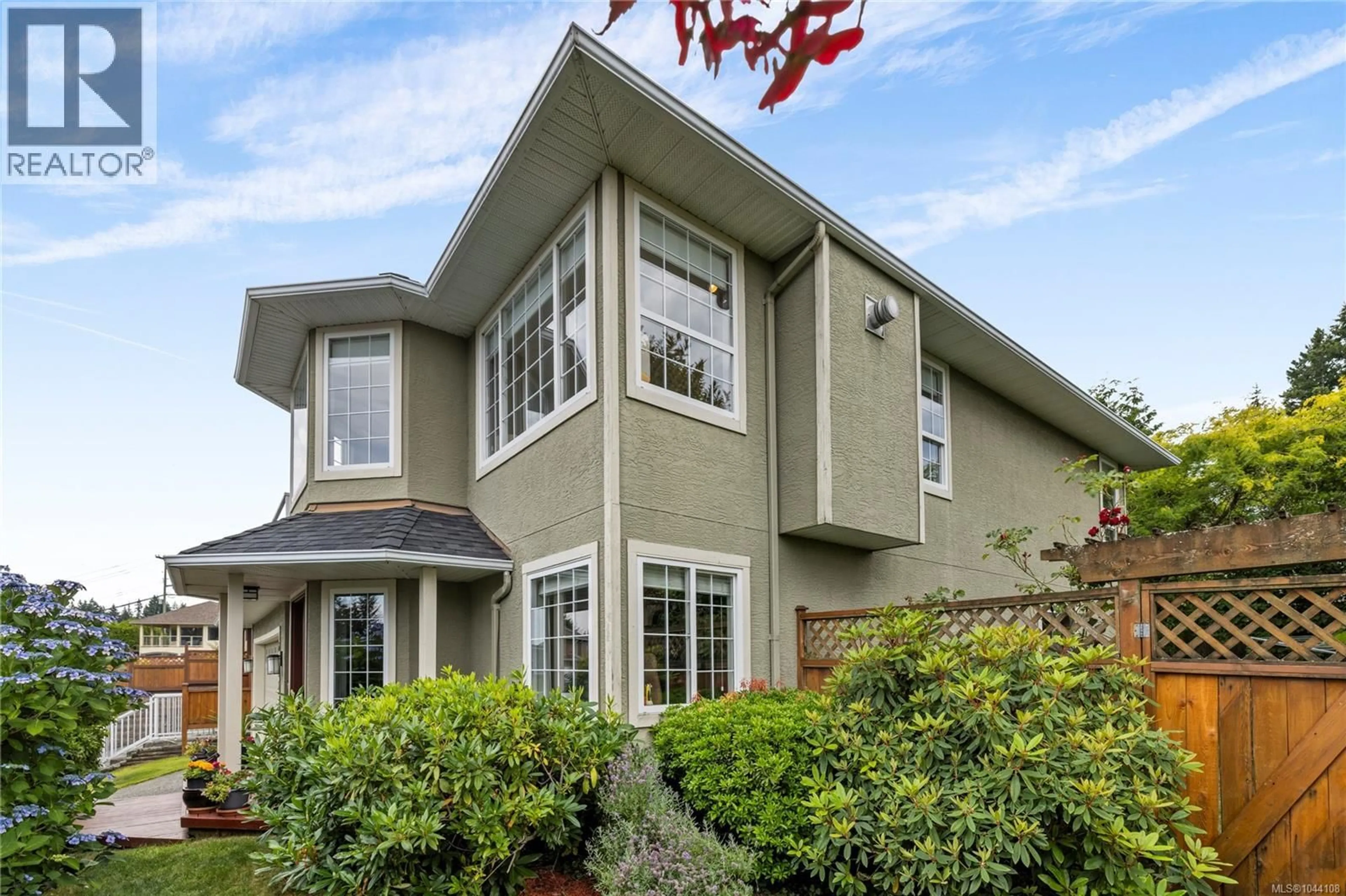 Home with vinyl exterior material, street for 5355 HIGHRIDGE PLACE, Nanaimo British Columbia V9T5Z8