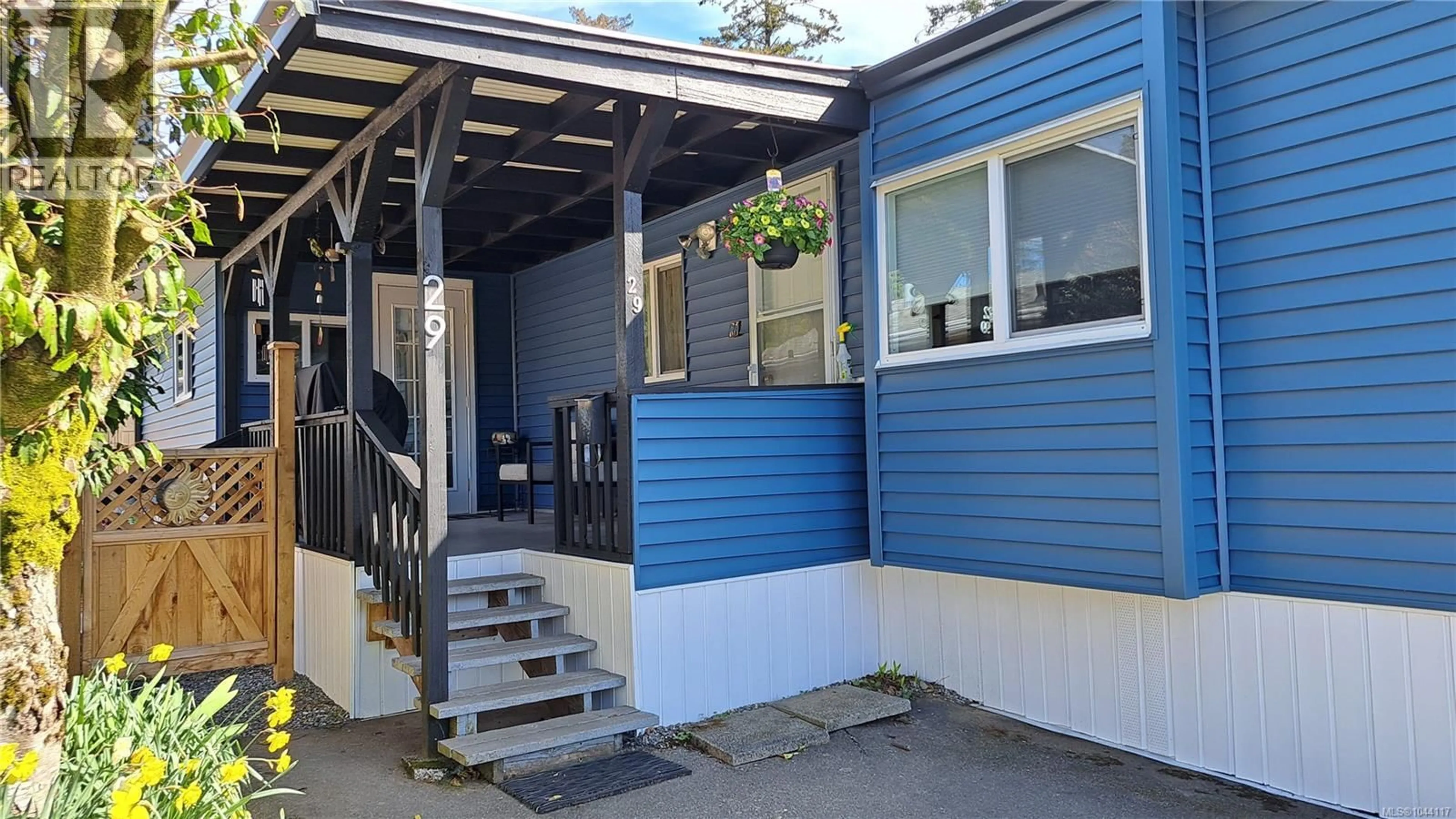 Home with vinyl exterior material, street for 29 - 2911 SOOKE LAKE ROAD, Langford British Columbia V9B4R5