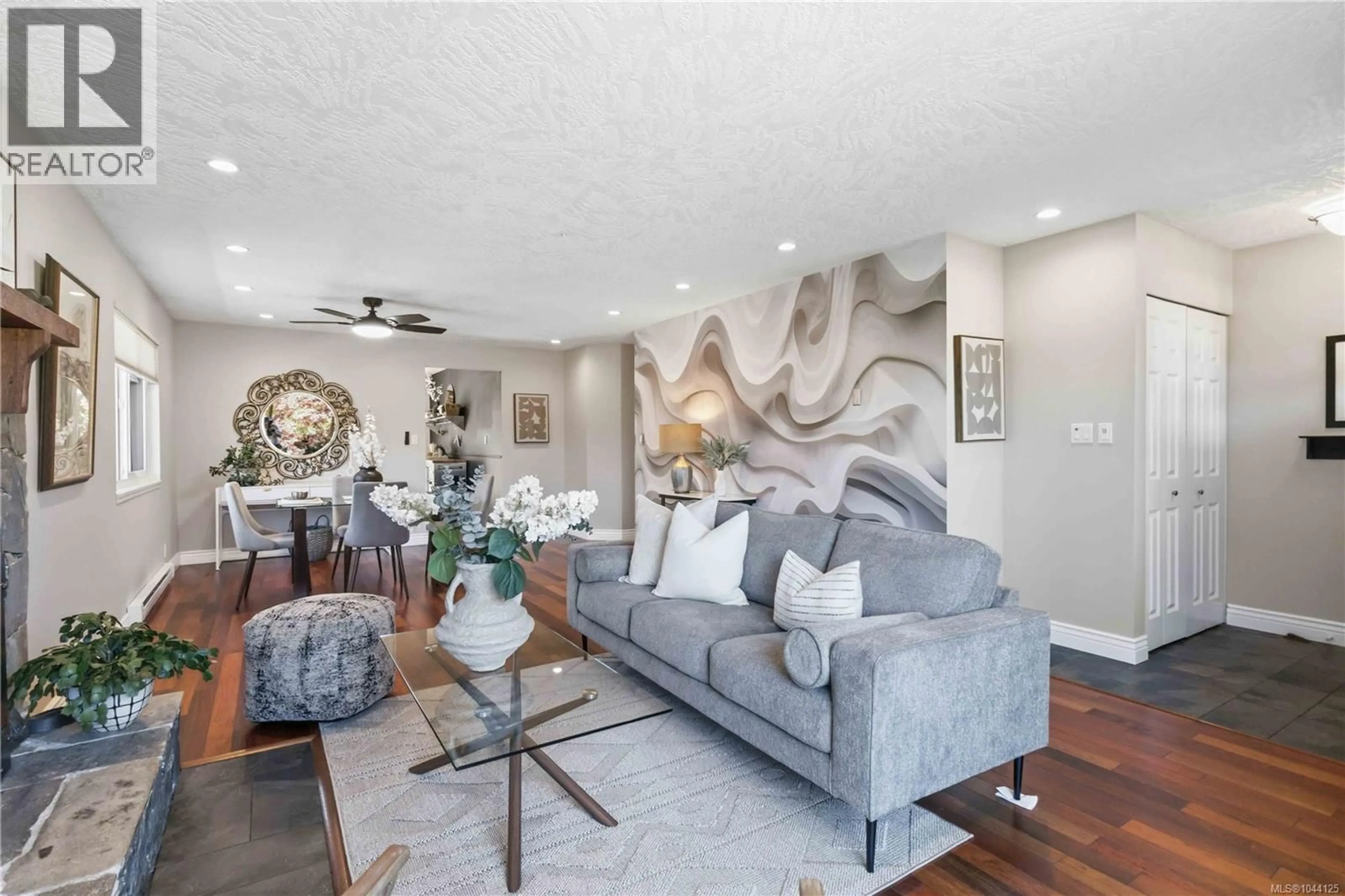 Living room with furniture, unknown for 1171 ROY ROAD, Saanich British Columbia V8Z2X5
