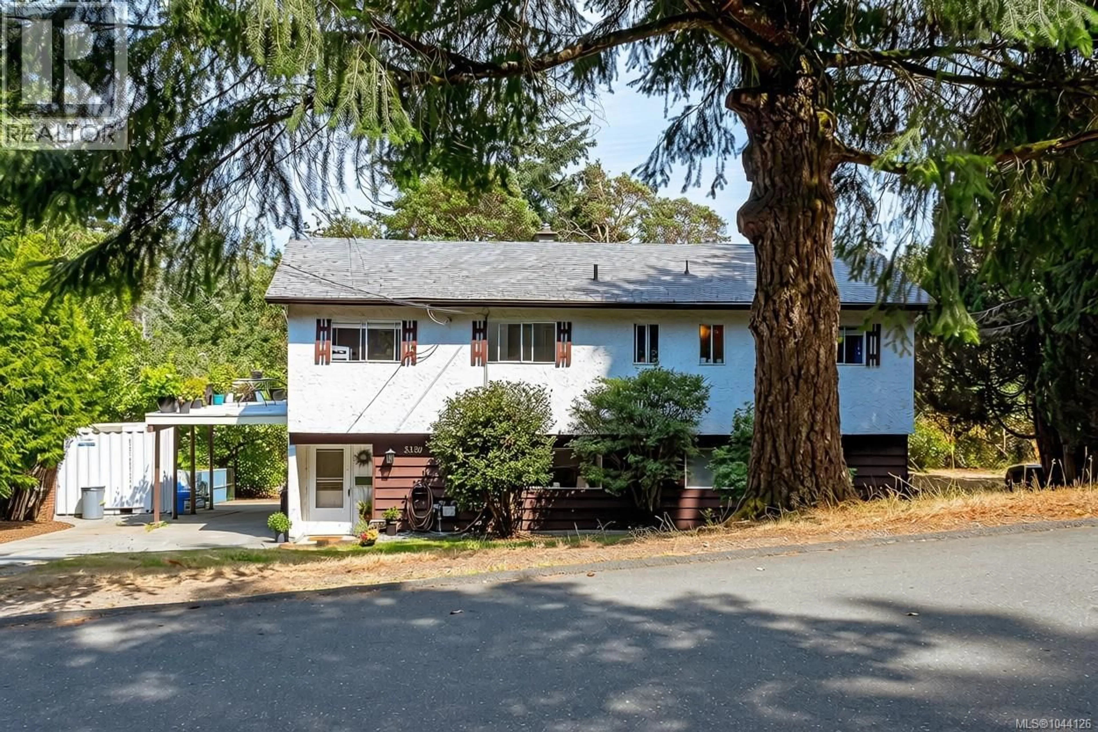 A pic from outside/outdoor area/front of a property/back of a property/a pic from drone, street for 3330 RAVENWOOD ROAD, Colwood British Columbia V9C2X4