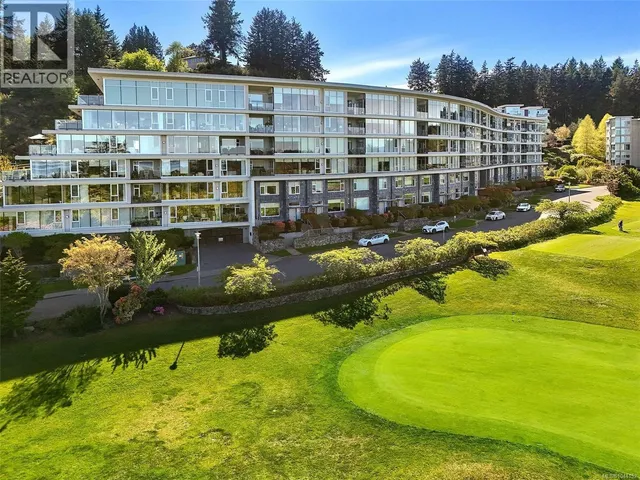 307 - 5332 SAYWARD HILL CRESCENT, Saanich 2