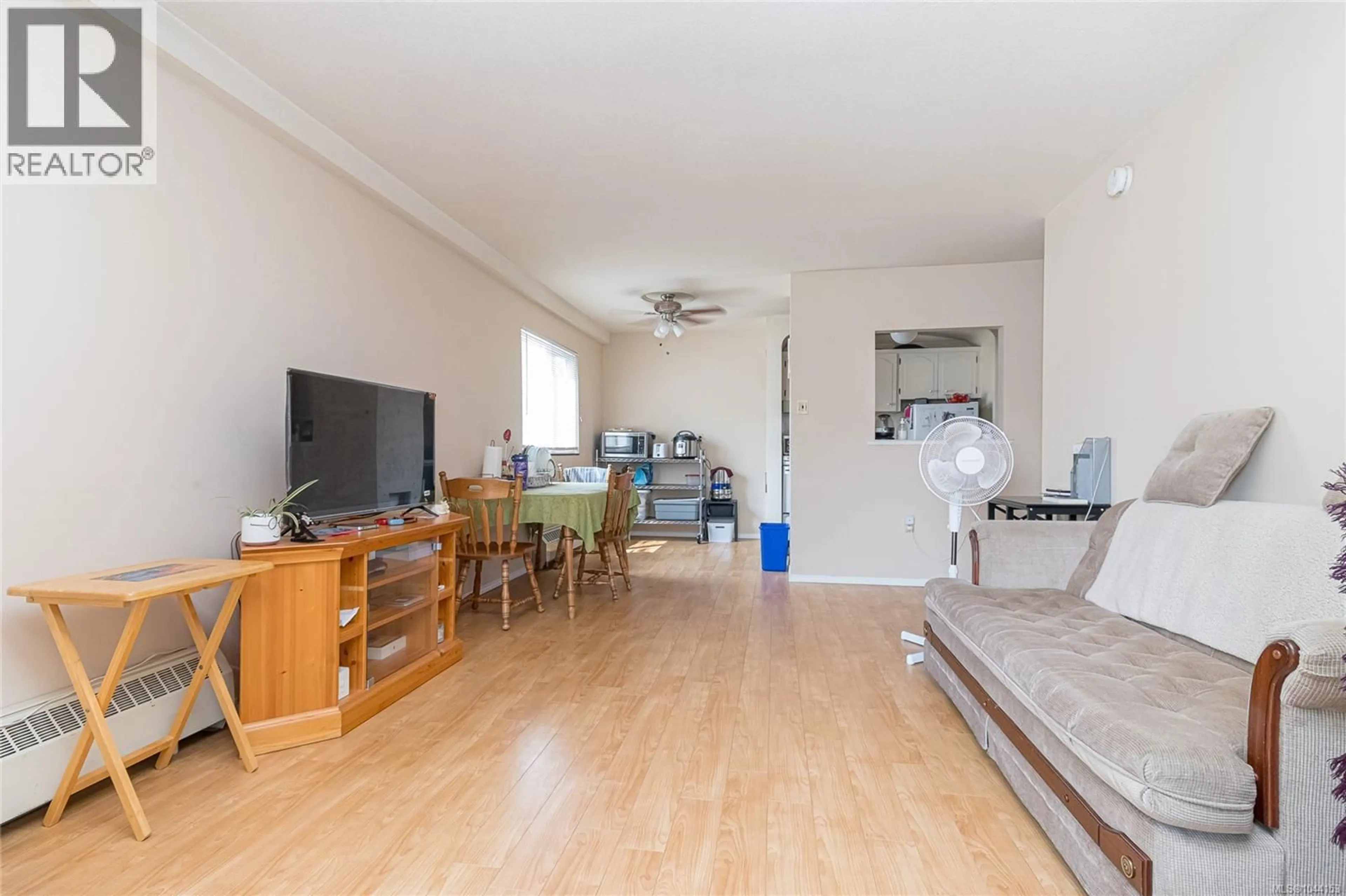 A pic of a room for 212 - 2040 WHITE BIRCH ROAD, Sidney British Columbia V8L2R1