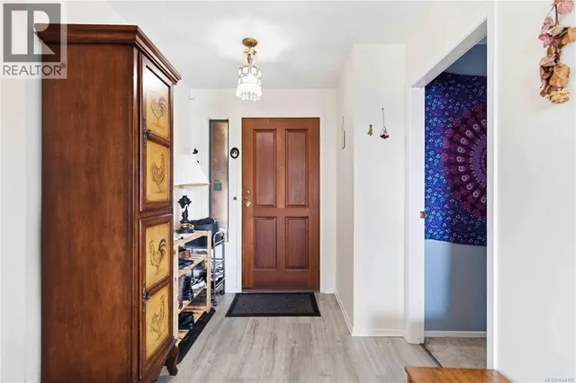 1243 STANCIL LANE, View Royal 5