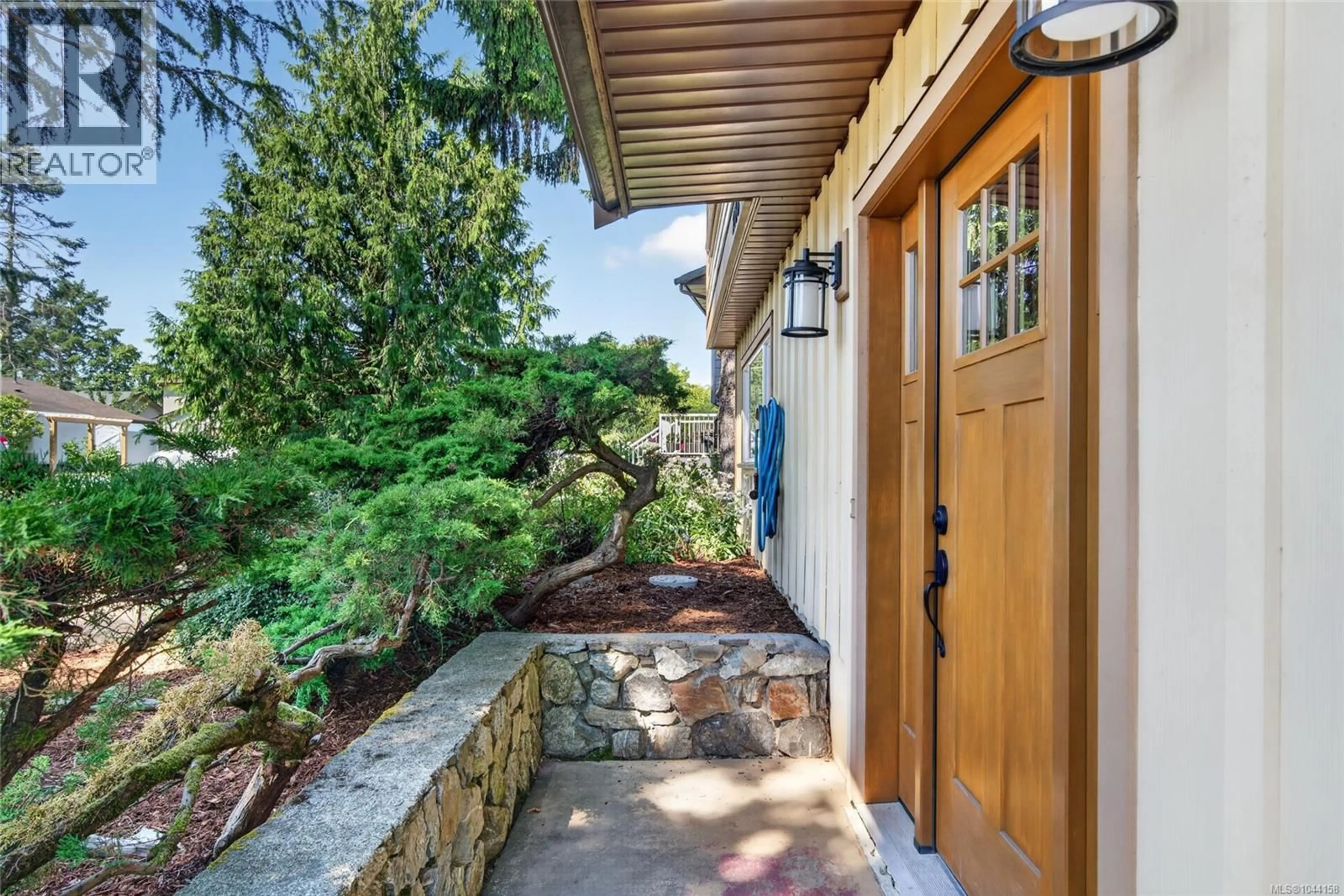 Unknown for 2188 CALVIN AVENUE, Sidney British Columbia V8L4C3